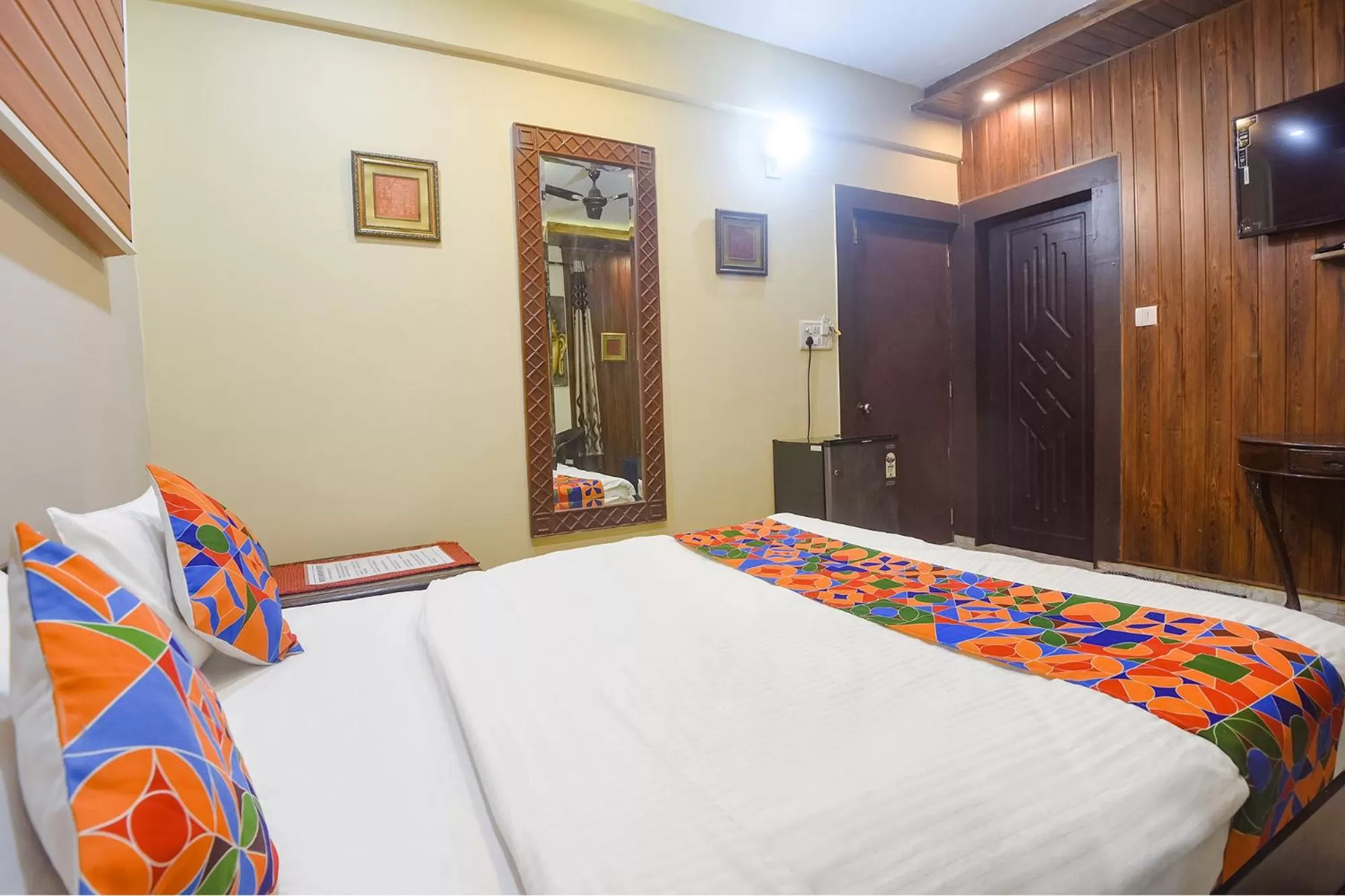 Bed in FabExpress Corinthia Boutique Rooms - Nr Candolim Beach
