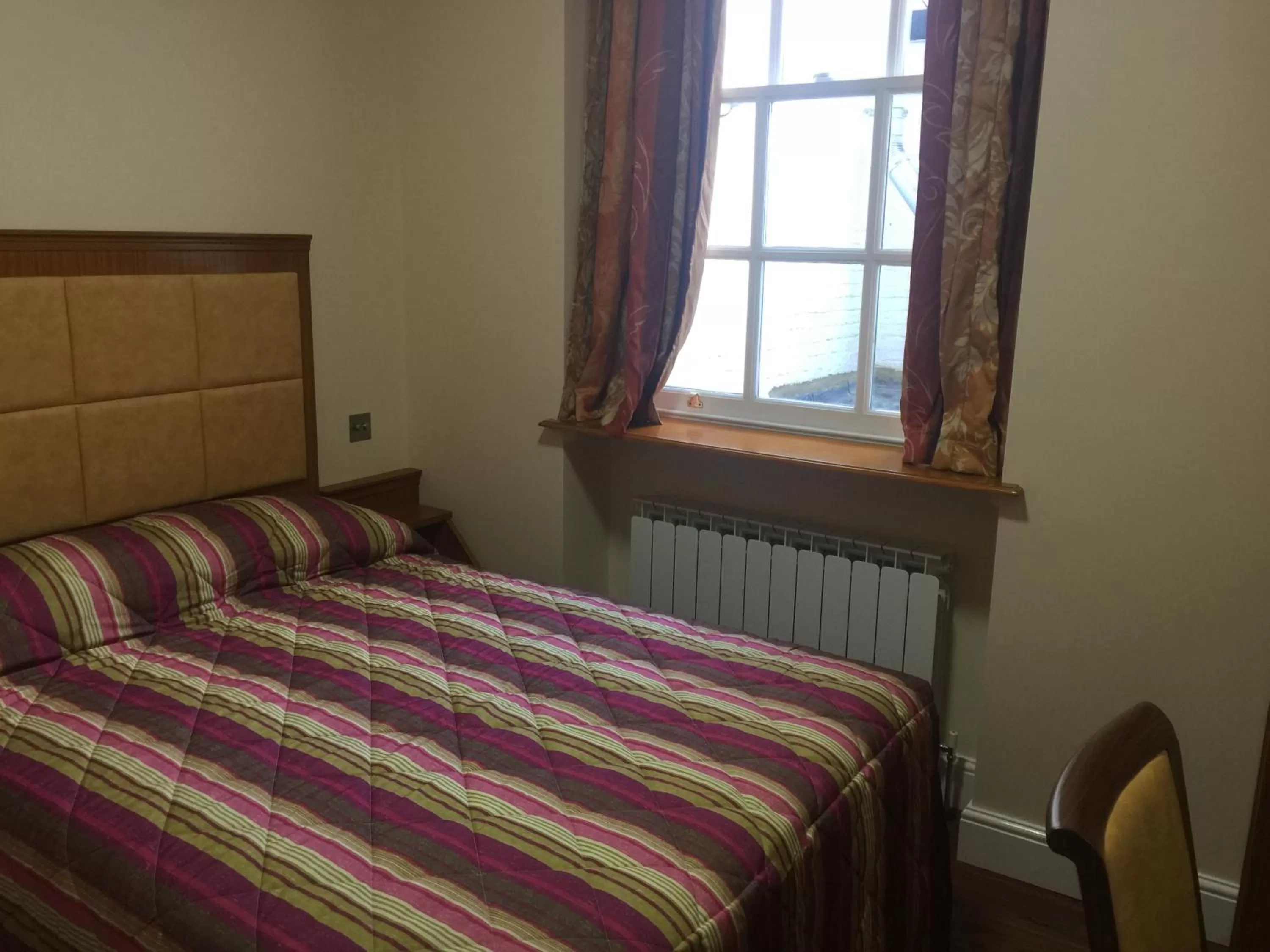 Bed in White House Hotel