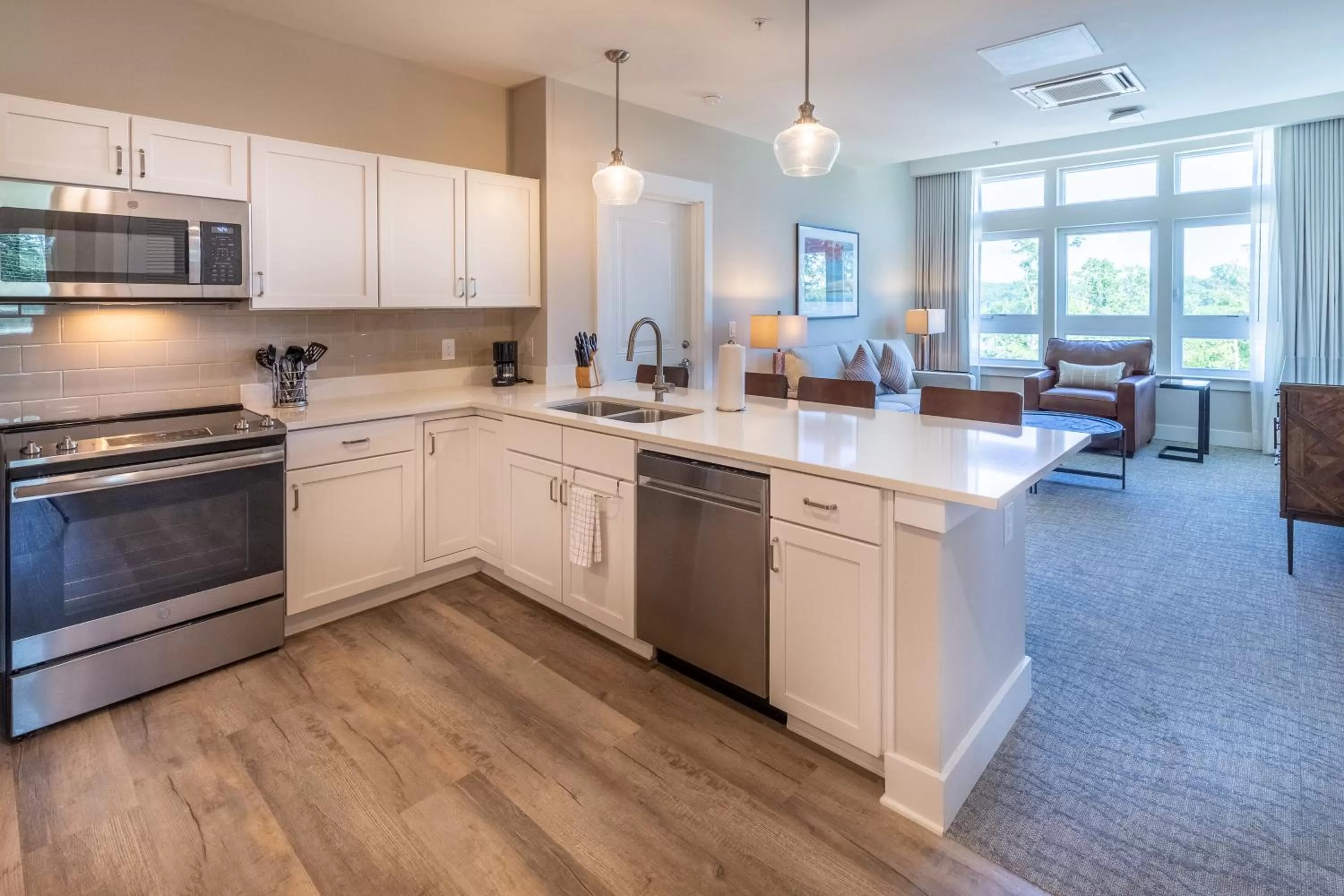 Kitchen or kitchenette, Kitchen/Kitchenette in Lakeside Lodge Clemson