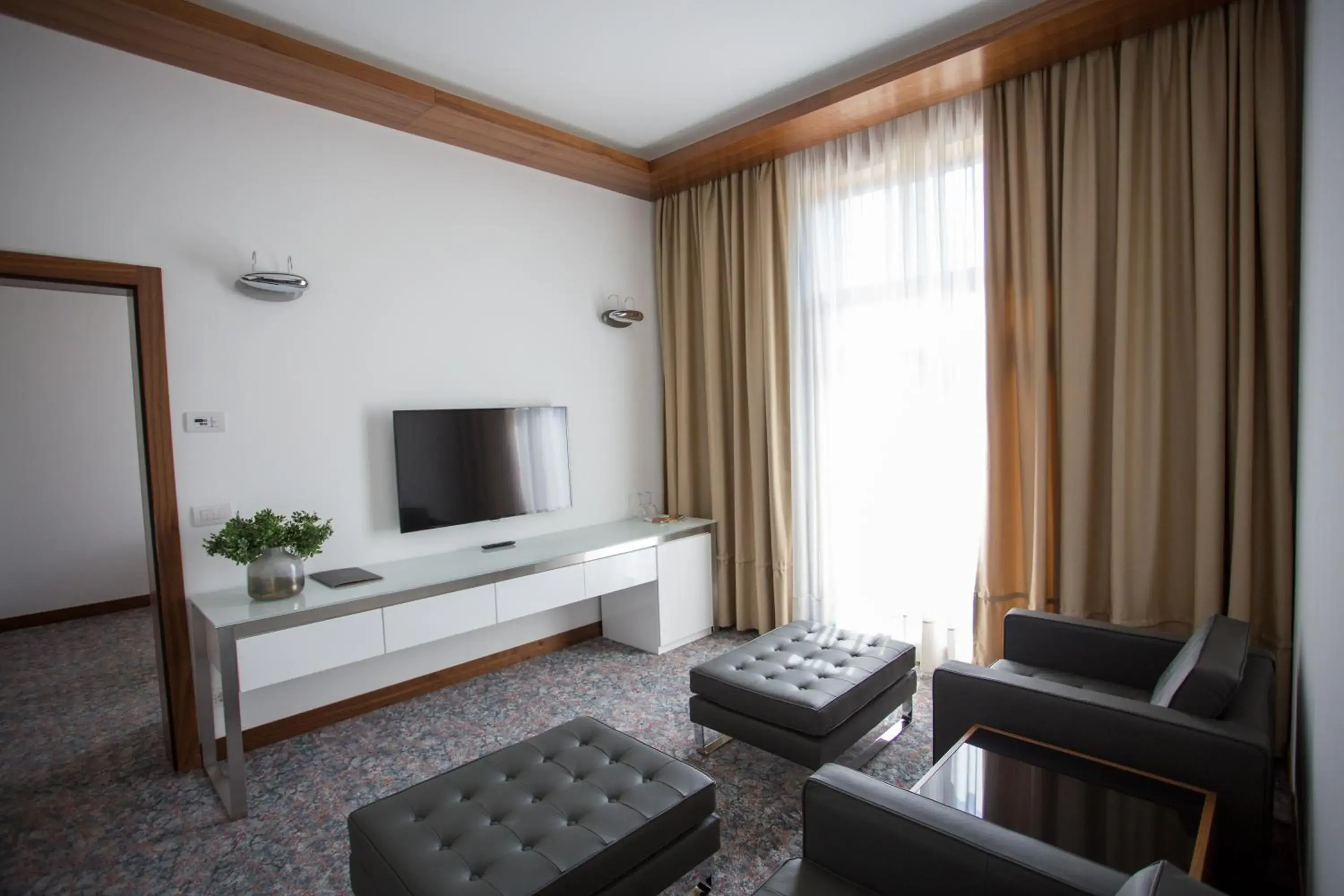 Seating Area in Hotel Austria & Bosna