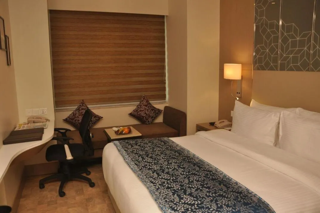 Photo of the whole room, Bed in Days Hotel Jaipur Tonk Road By Wyndham