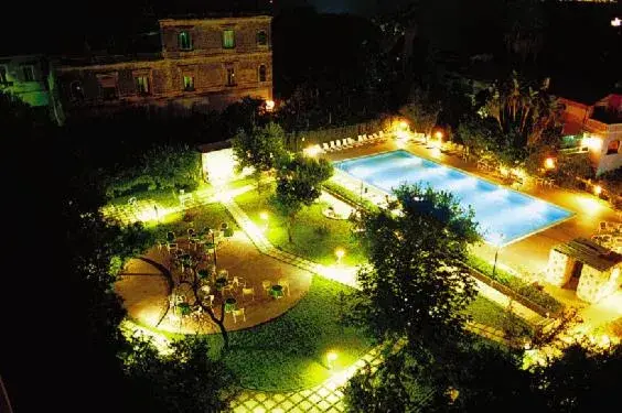 Swimming pool, Pool View in Aequa Hotel