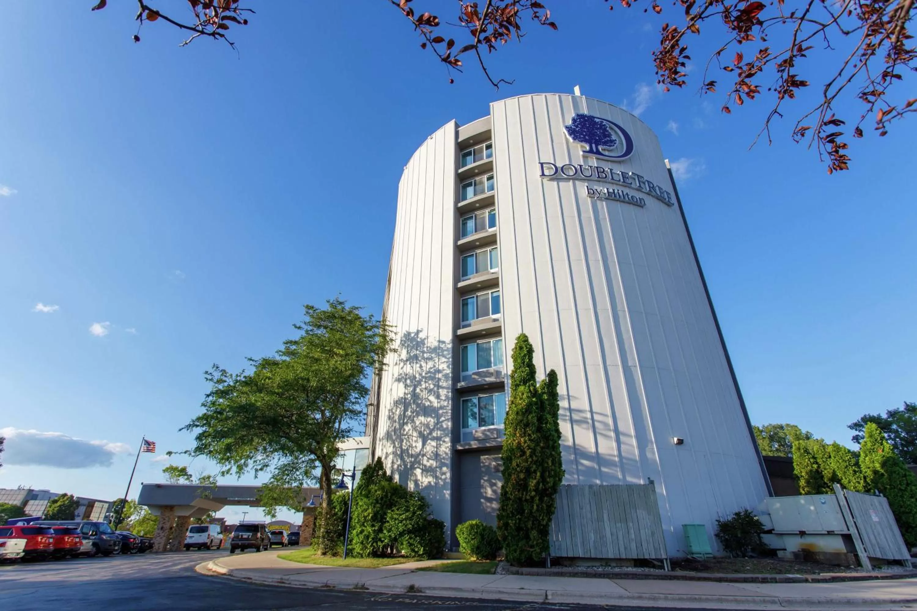 Property building in DoubleTree by Hilton Appleton, WI