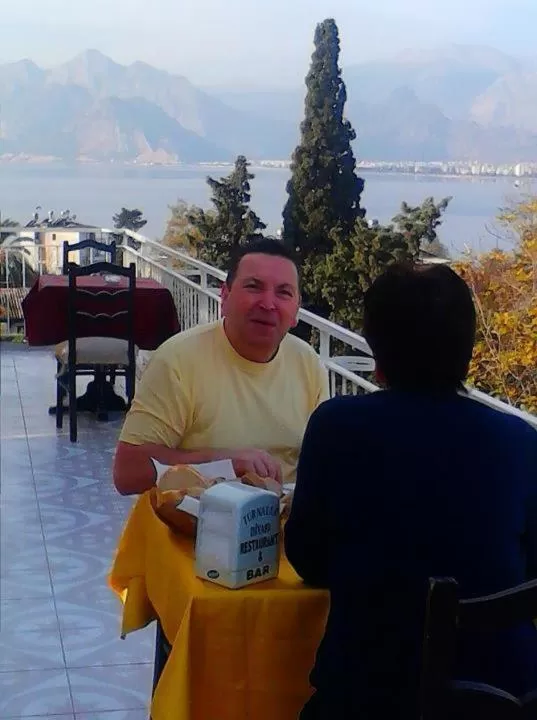 Restaurant/places to eat in Sunrise Hotel