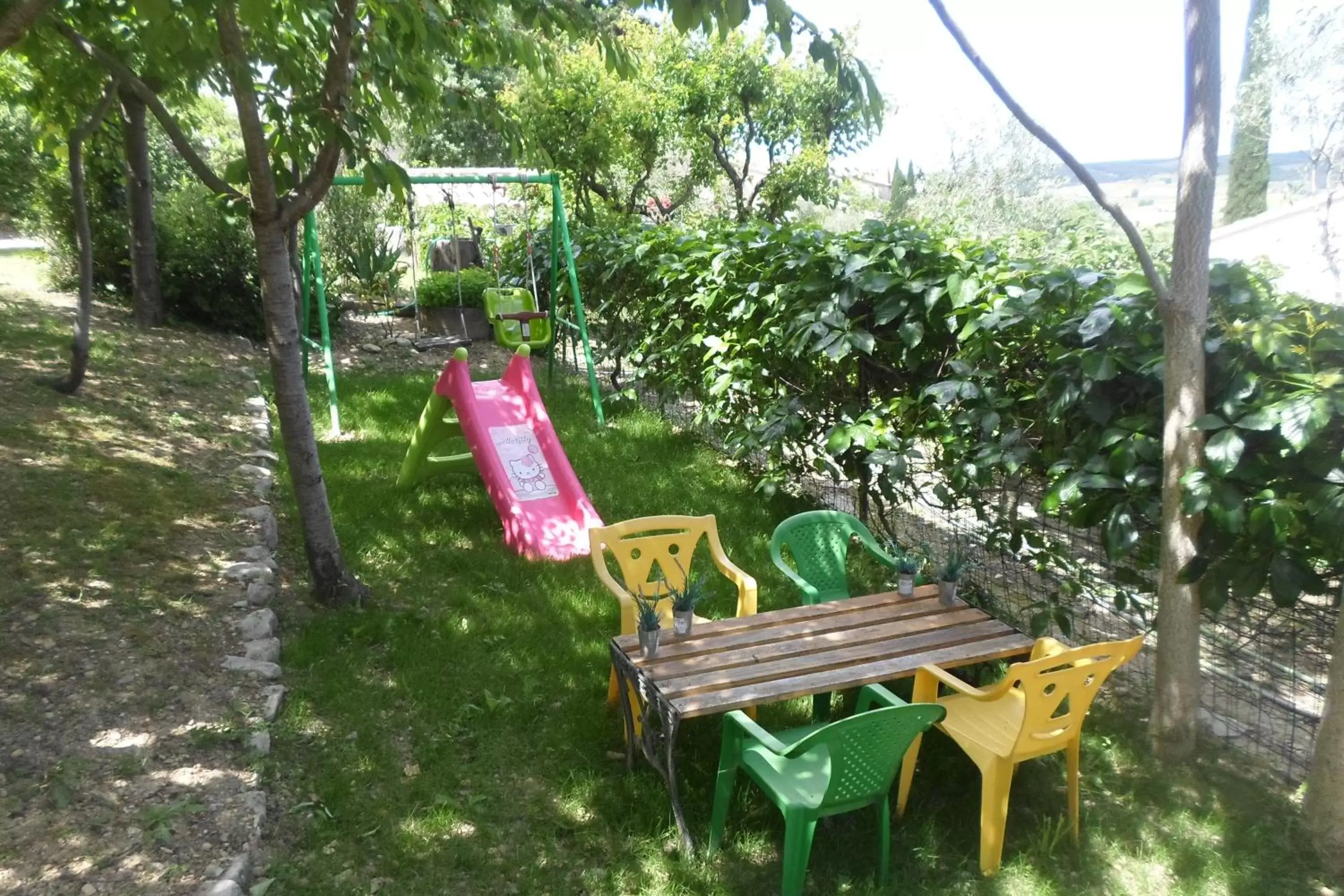 Children play ground in La Sapiniére -chambres climatisées