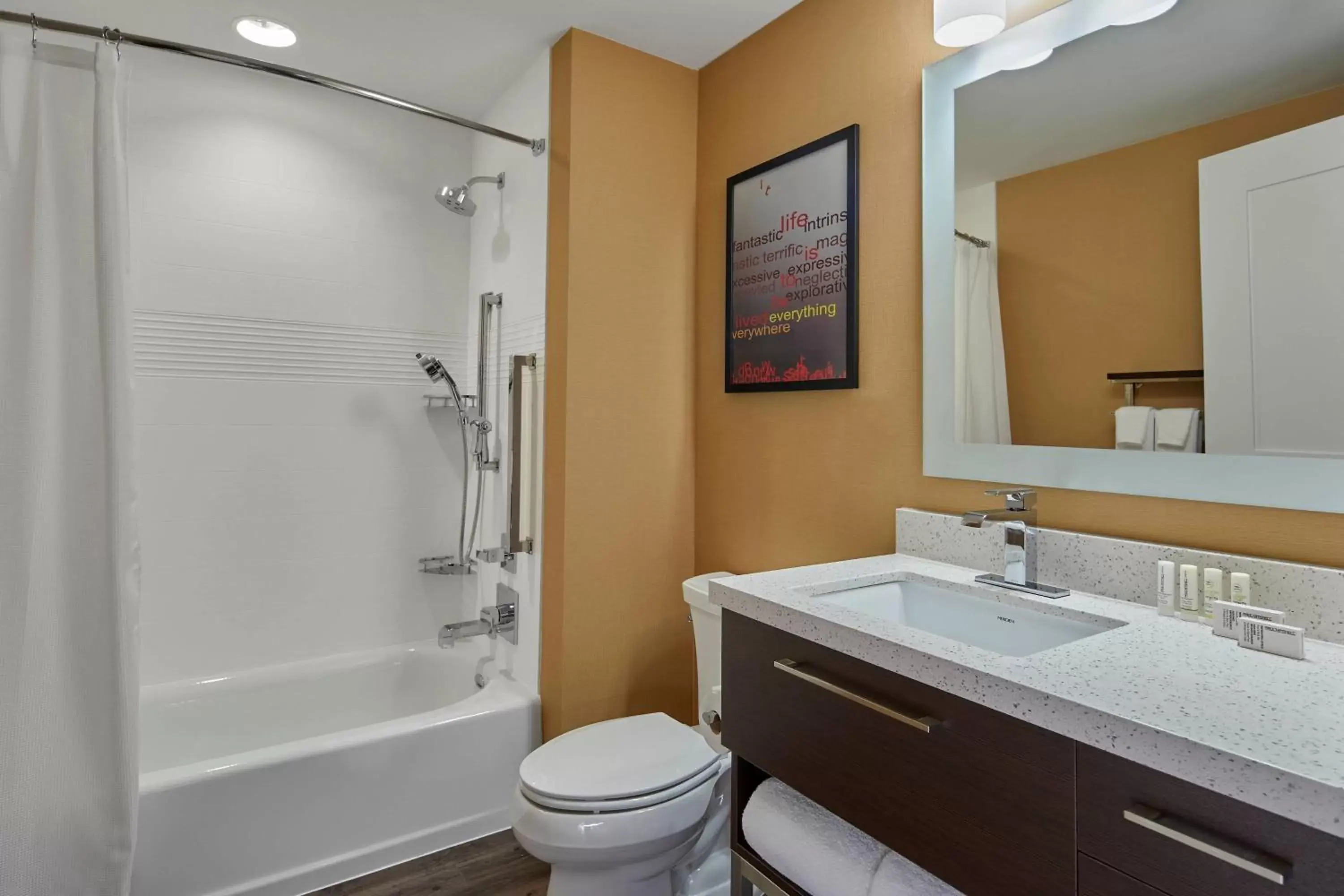 Bathroom in TownePlace Suites by Marriott Columbus North - OSU