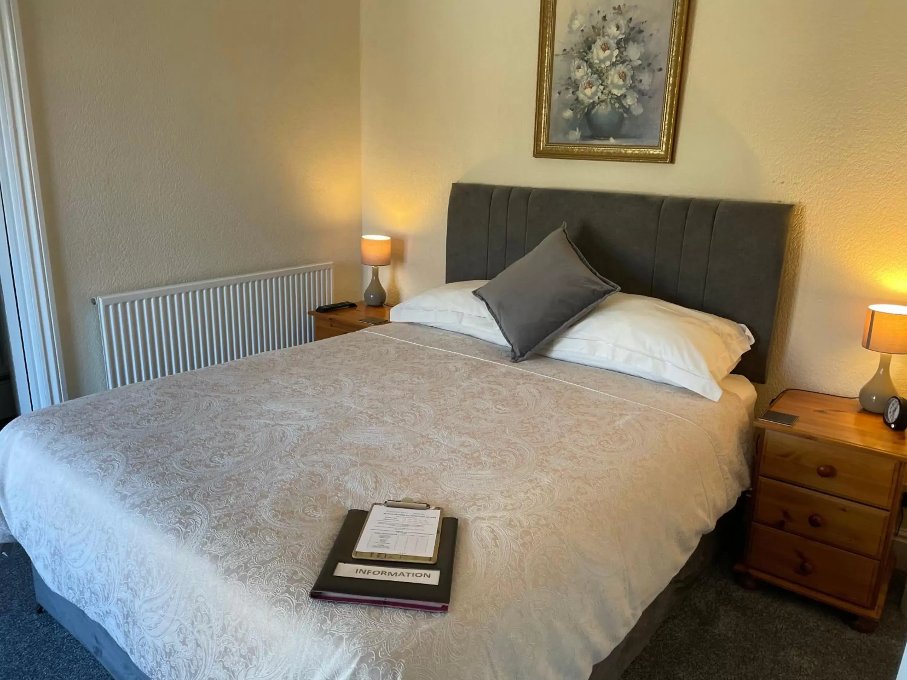 Bed in Bron Menai Guest House