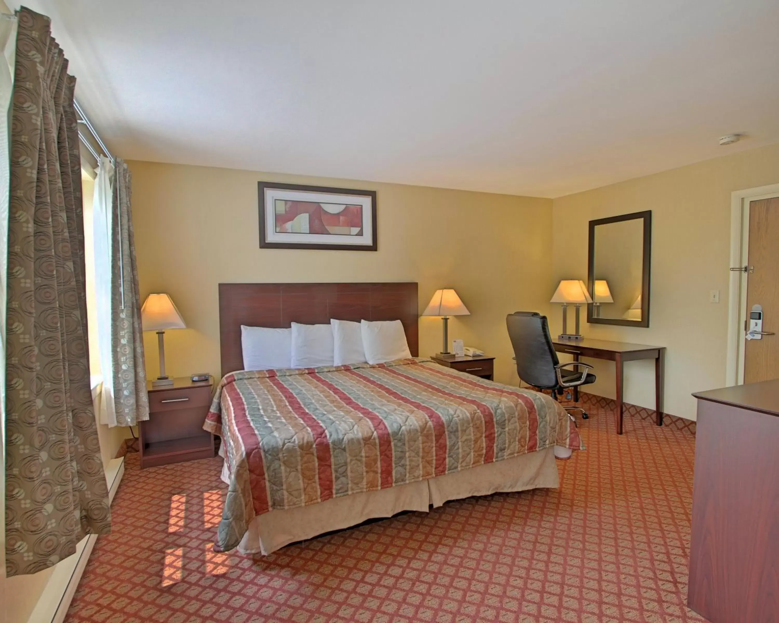 Bed in Rodeway Inn & Suites Hershey