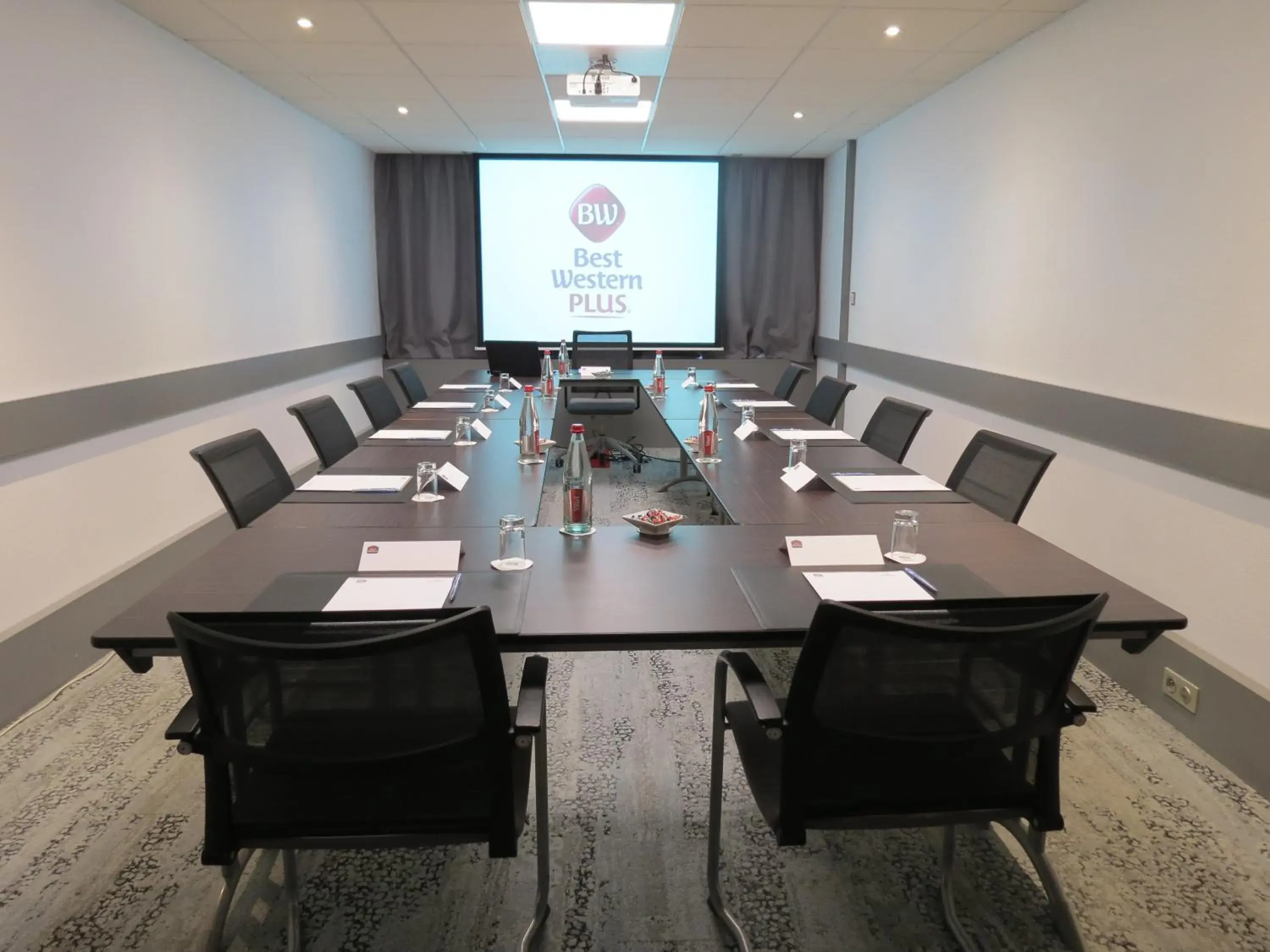 Meeting/conference room in Best Western Plus Paris Orly Airport