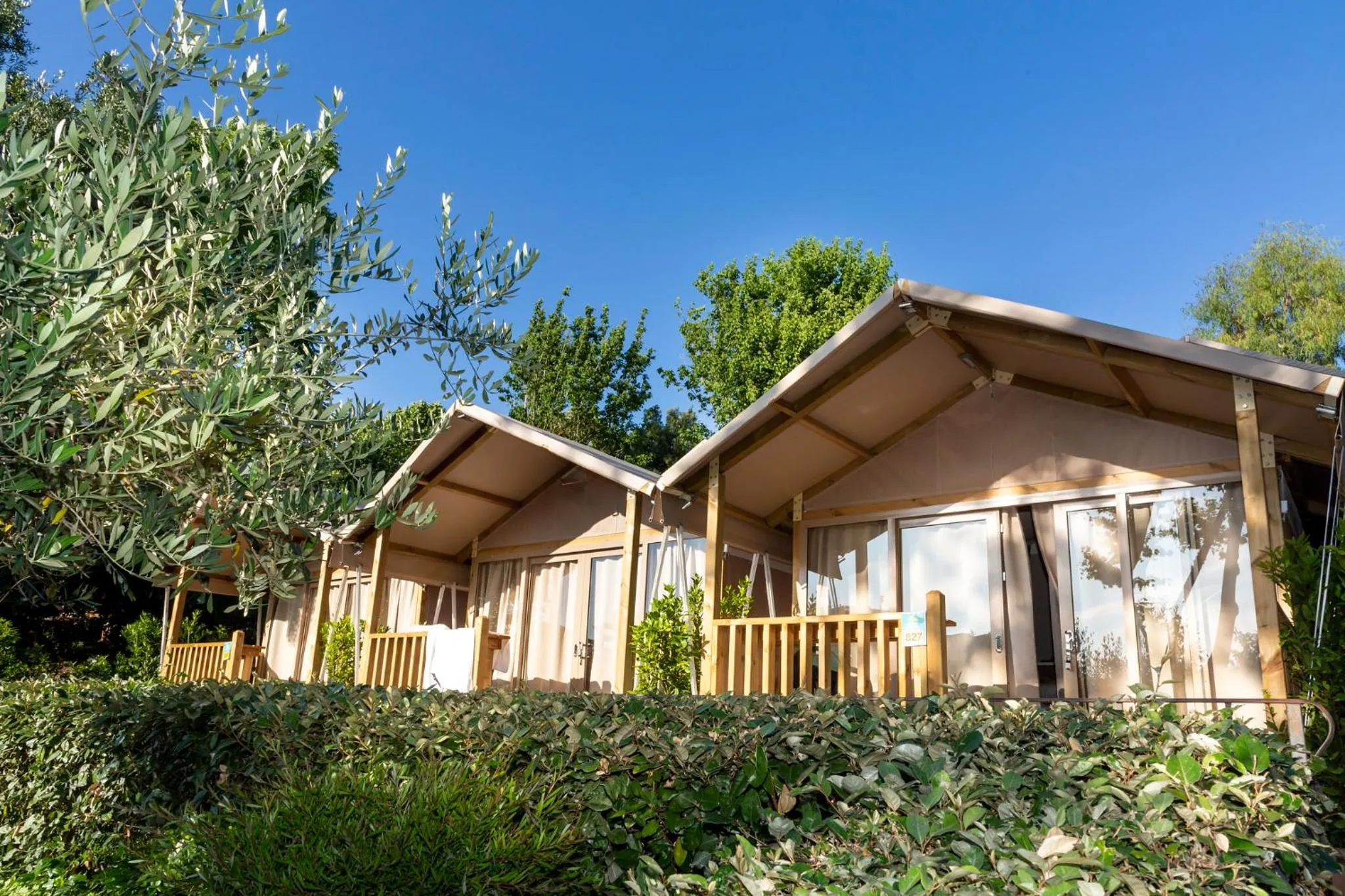 Property building in hu Roma Camping In Town