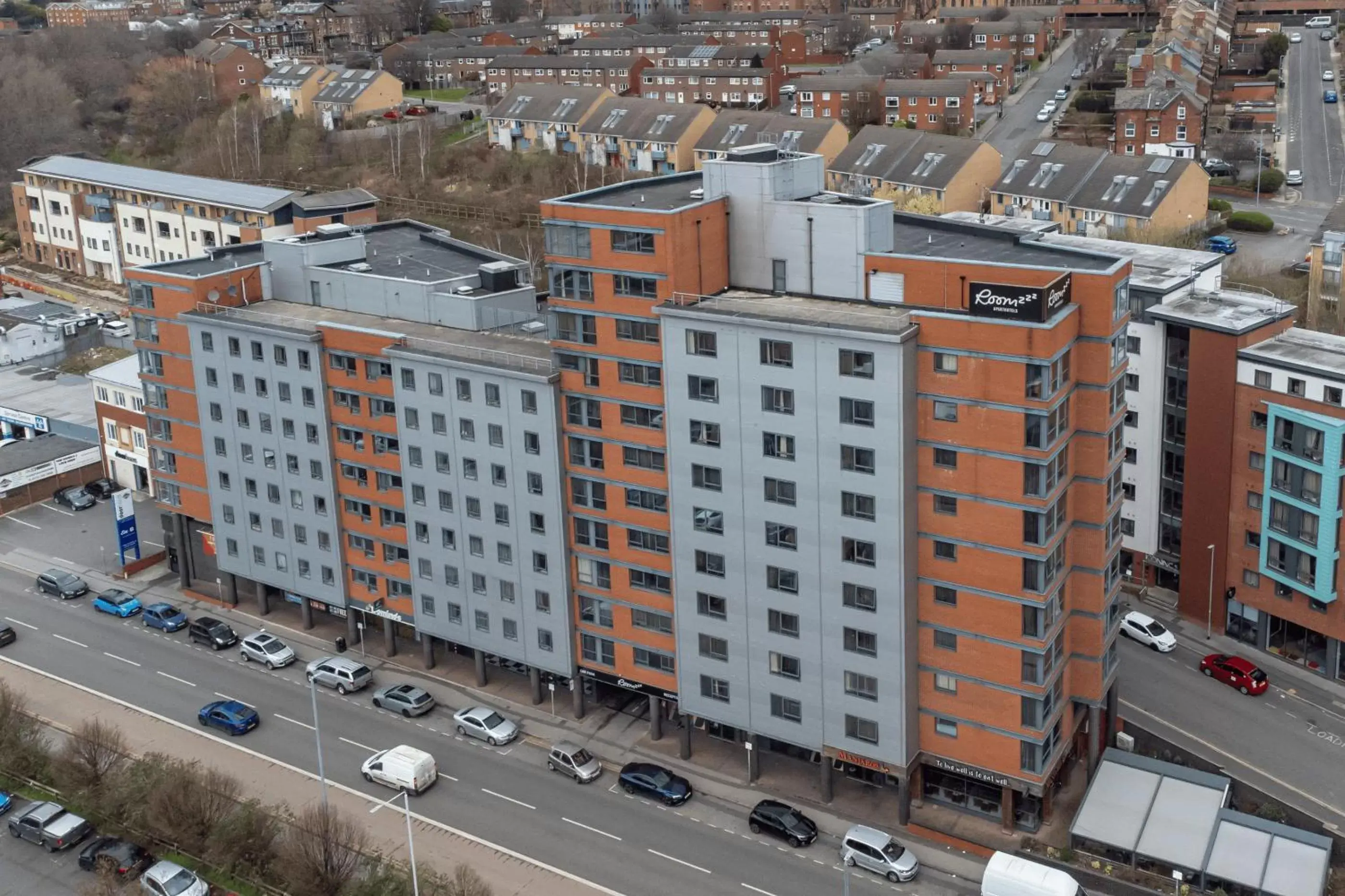 Property building, Bird's-eye View in Roomzzz Leeds City West