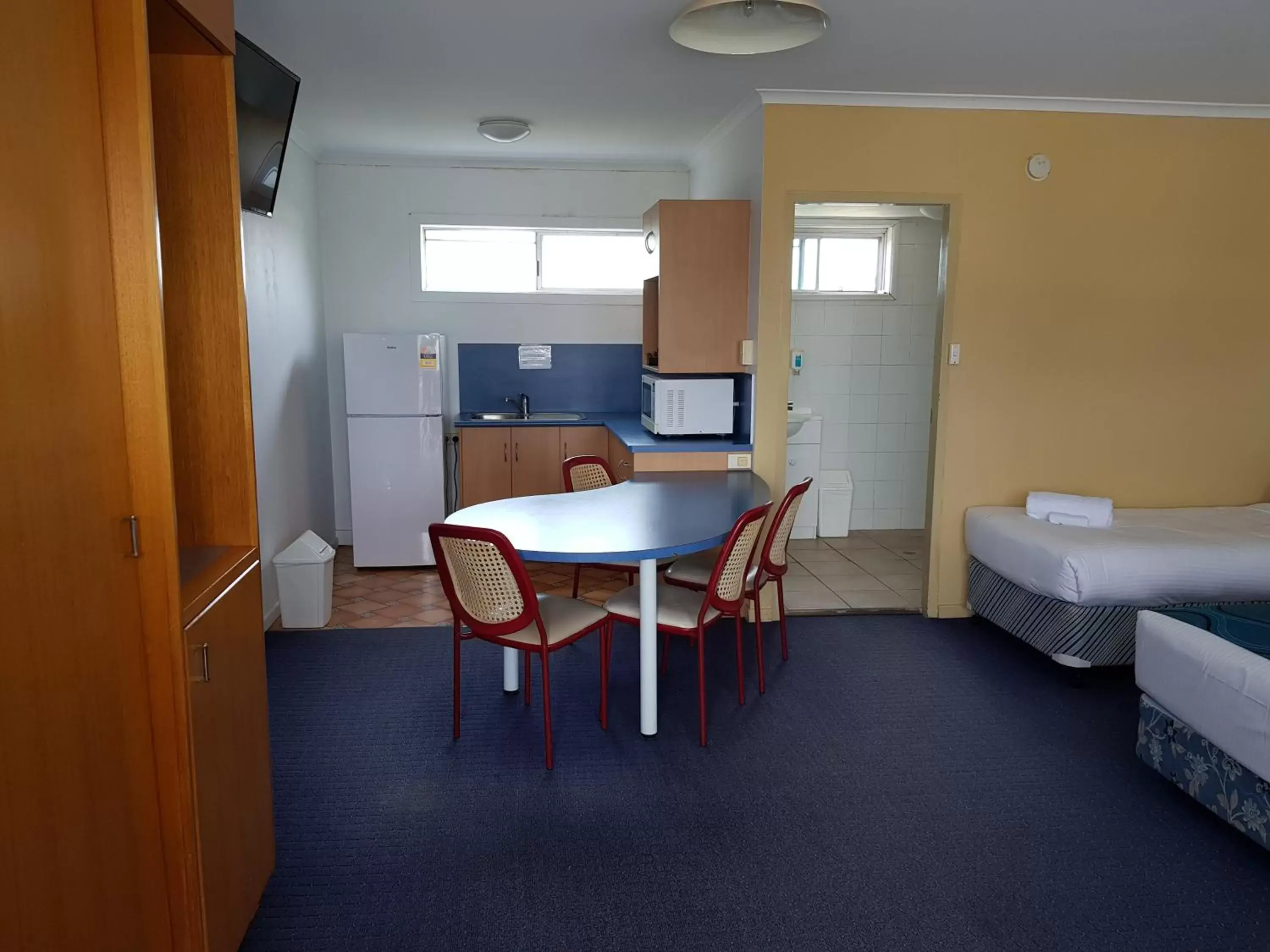 Dining Area in The Q Motel Rockhampton