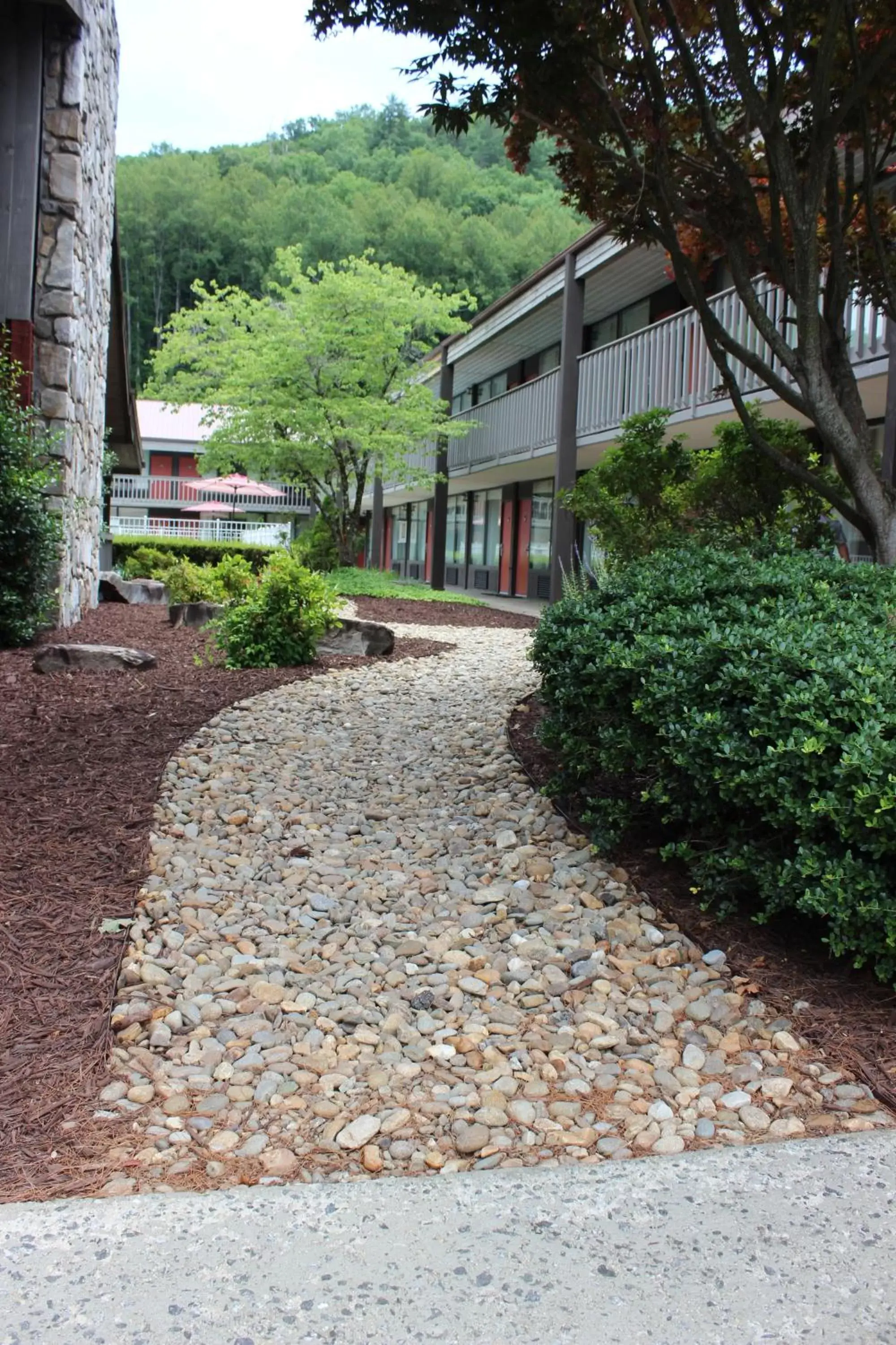 Property Building in Great Smokies Inn - Cherokee