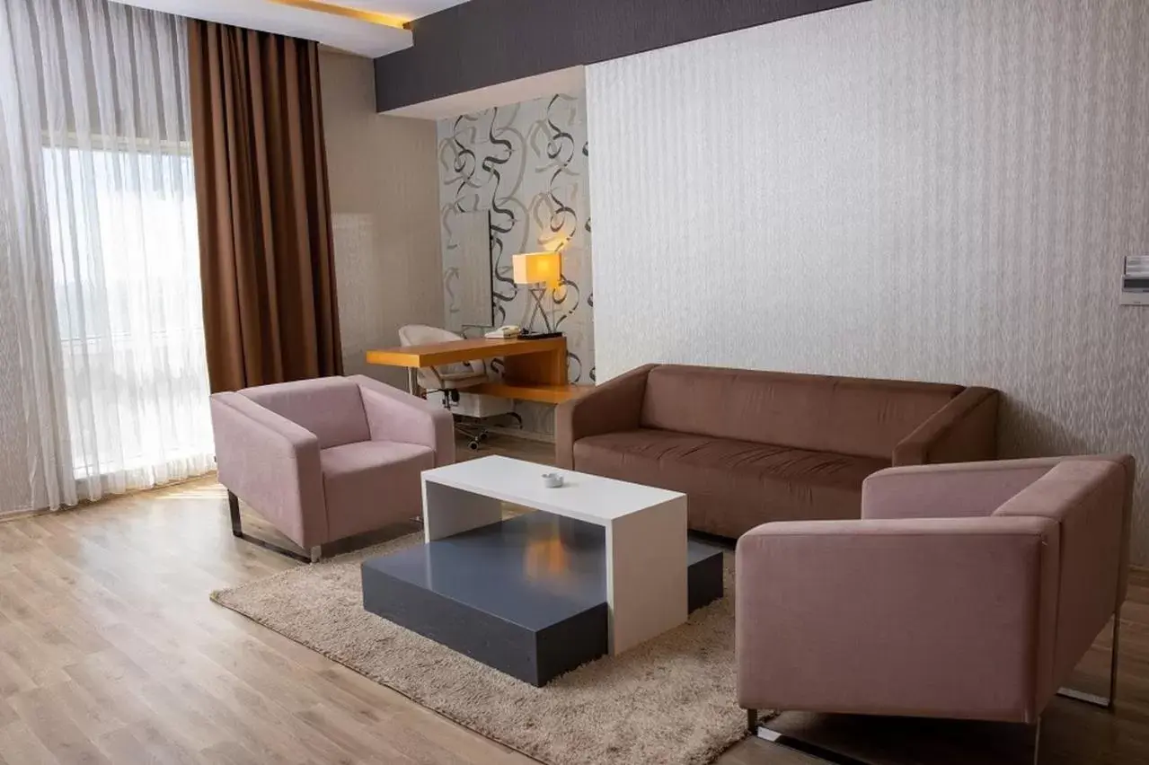 Seating Area in Anemon Adana Hotel