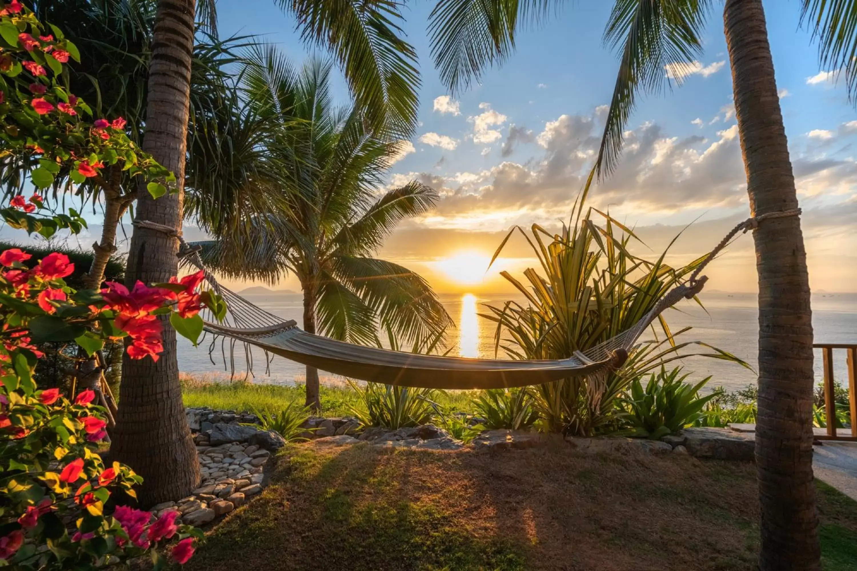 Garden, Sunrise/Sunset in Mia Resort Nha Trang