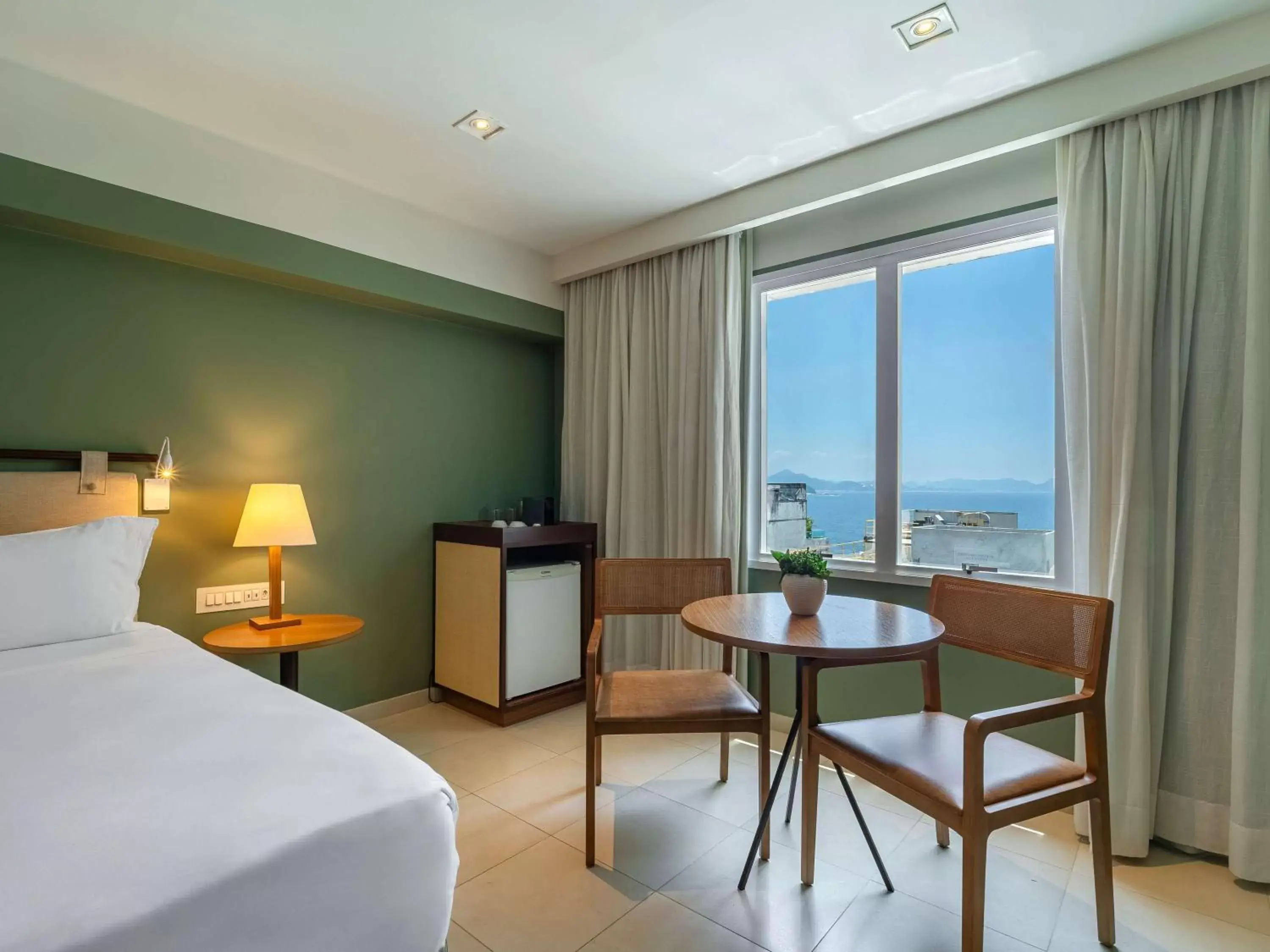 Bedroom in Grand Mercure Rio de Janeiro Copacabana