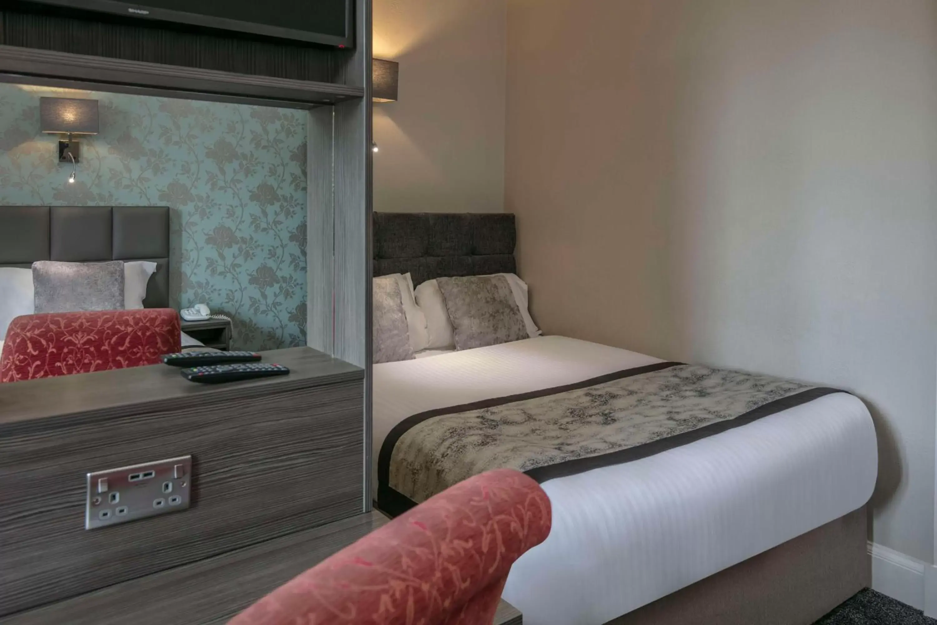 Bedroom, Bed in Sure Hotel by Best Western Lockerbie