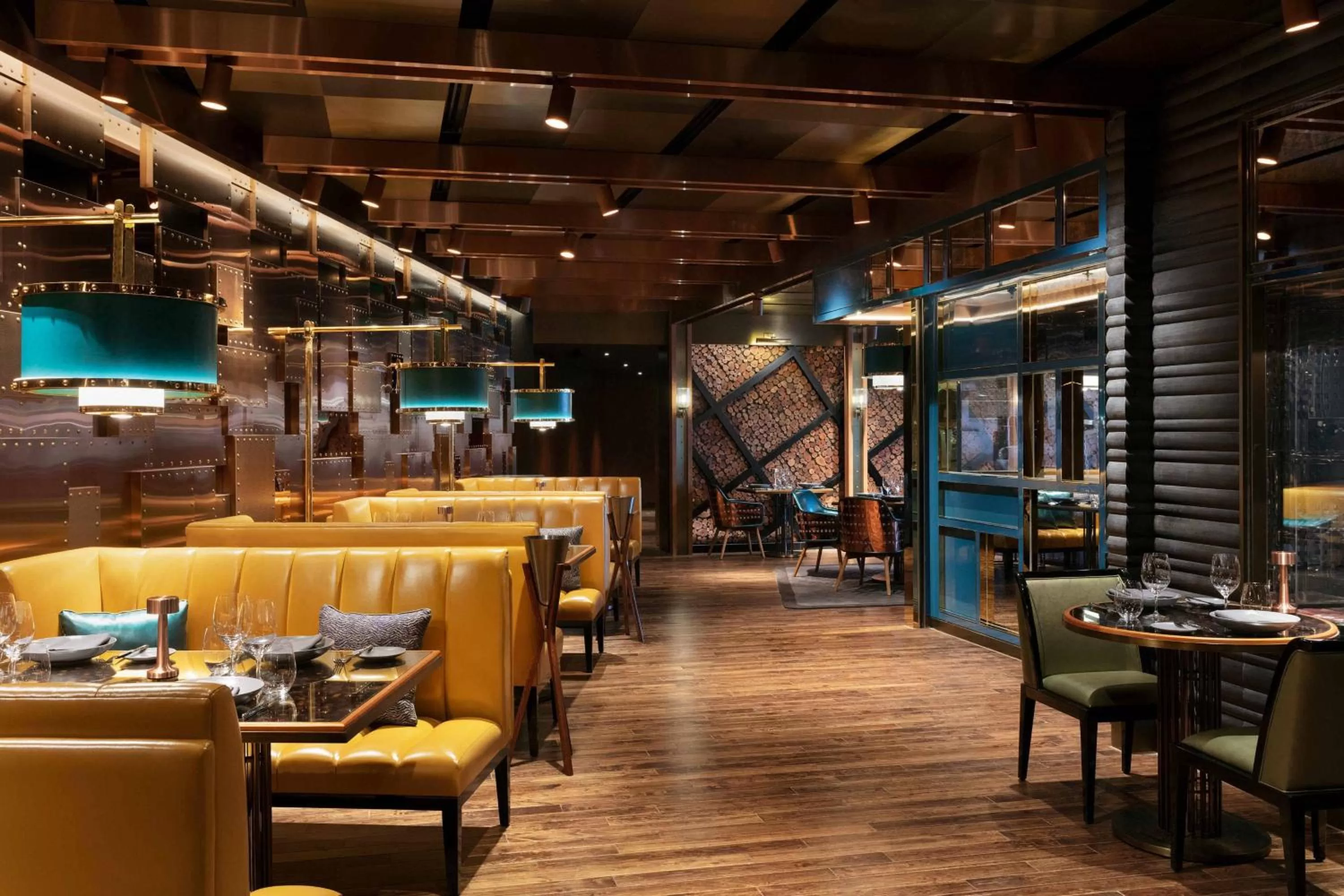 Restaurant/places to eat in JW Marriott Marquis Hotel Shanghai Pudong