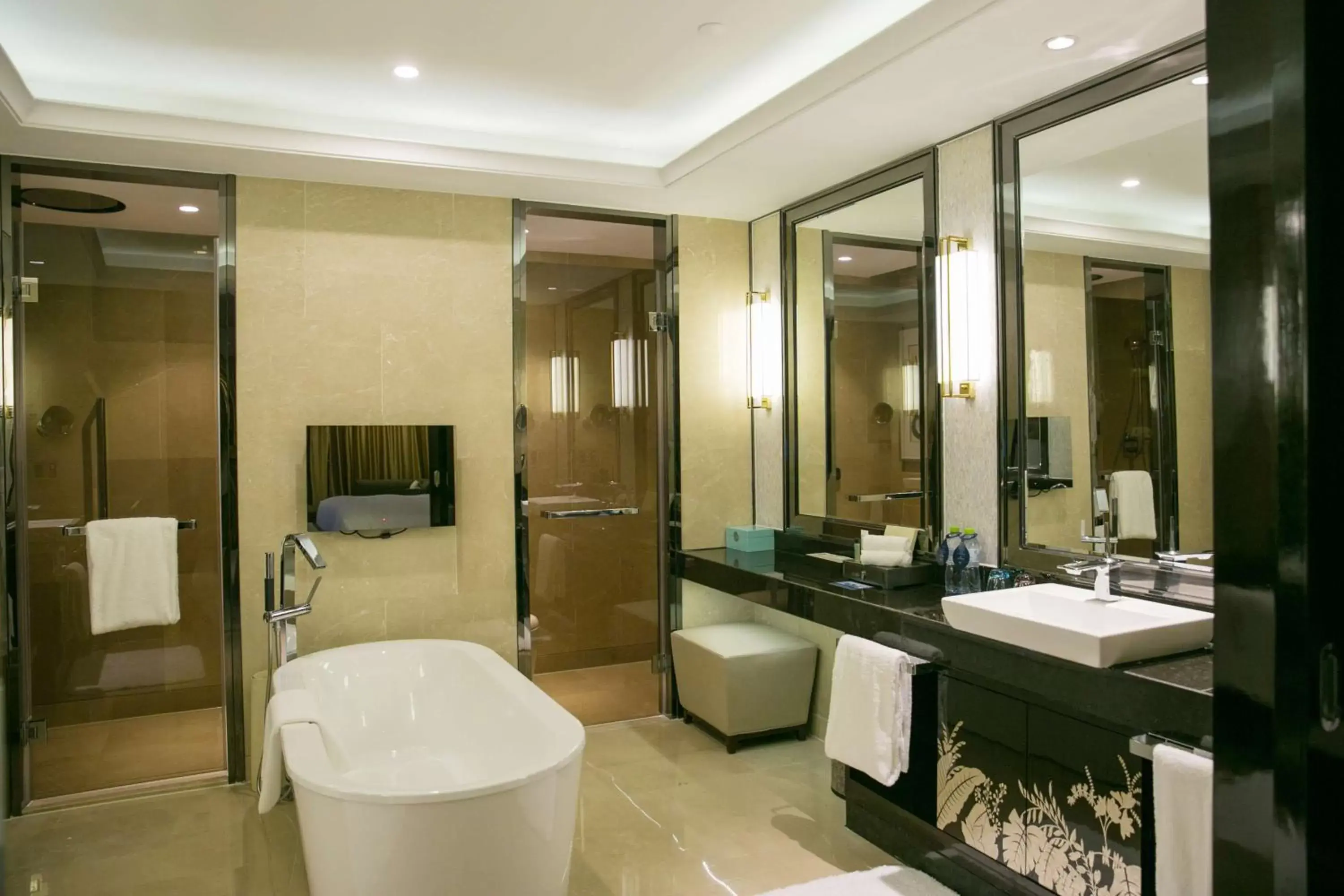 Bathroom in Hilton Haikou