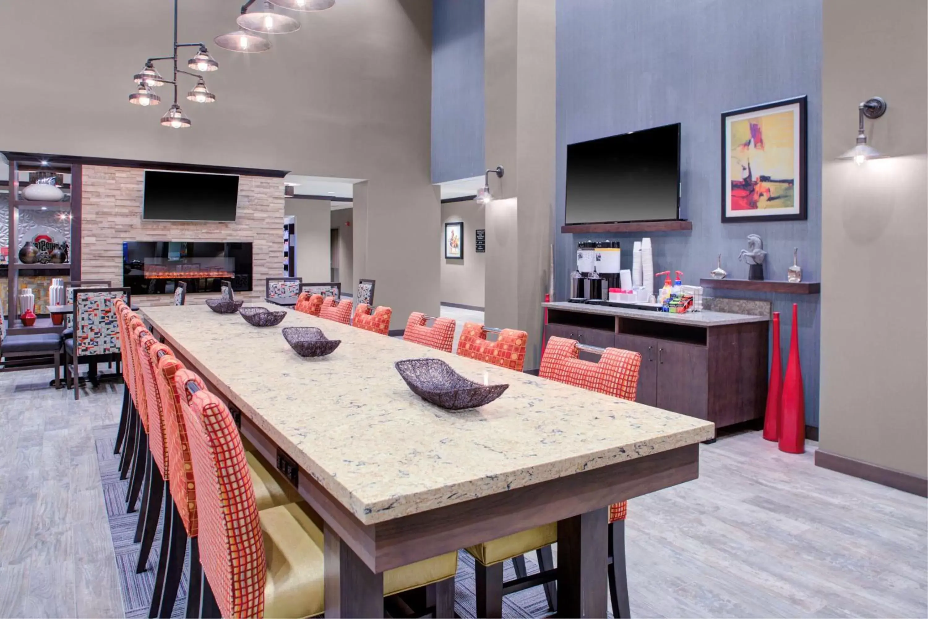 Dining area, Restaurant/Places to Eat in Hampton Inn & Suites Columbus Scioto Downs