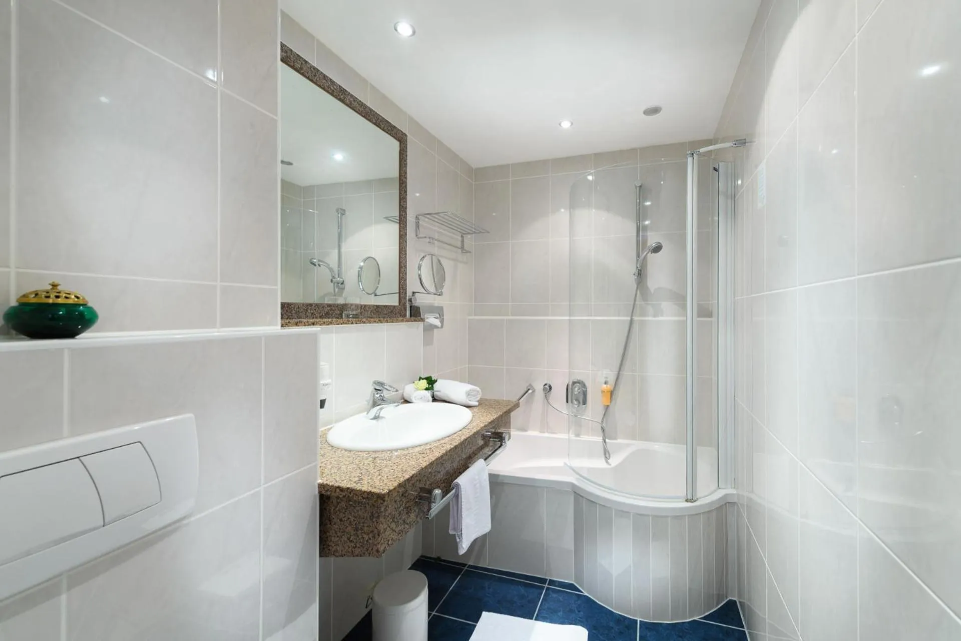 Bathroom in Wellnesshotel Schönruh - Adults only