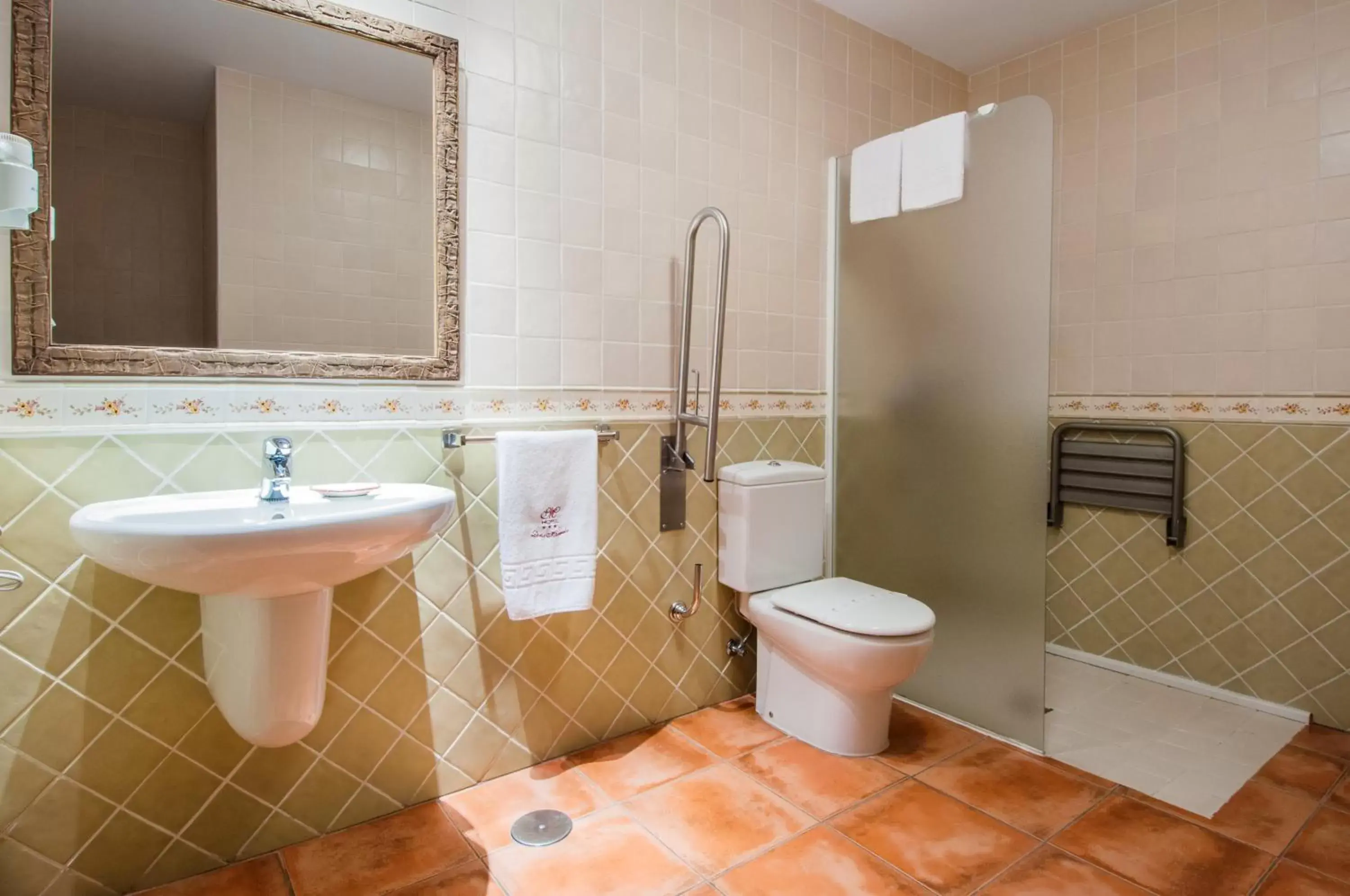 Bathroom in Hotel Doña Manuela