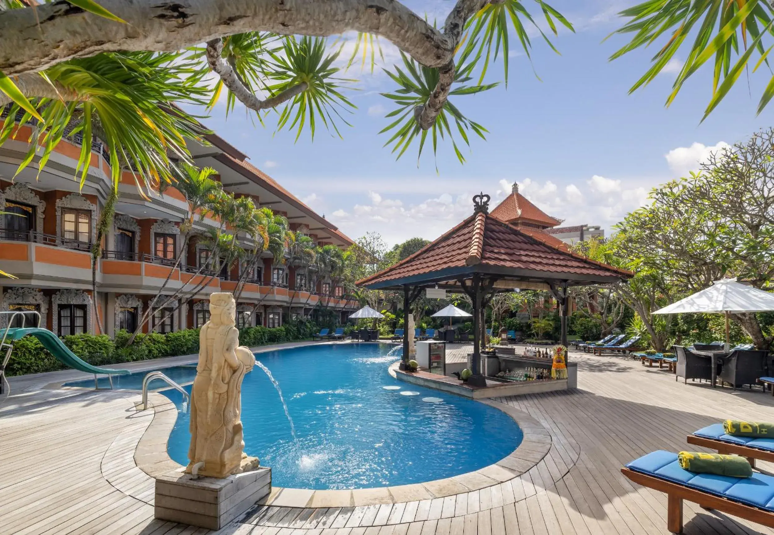 Swimming Pool in Adi Dharma Hotel Kuta