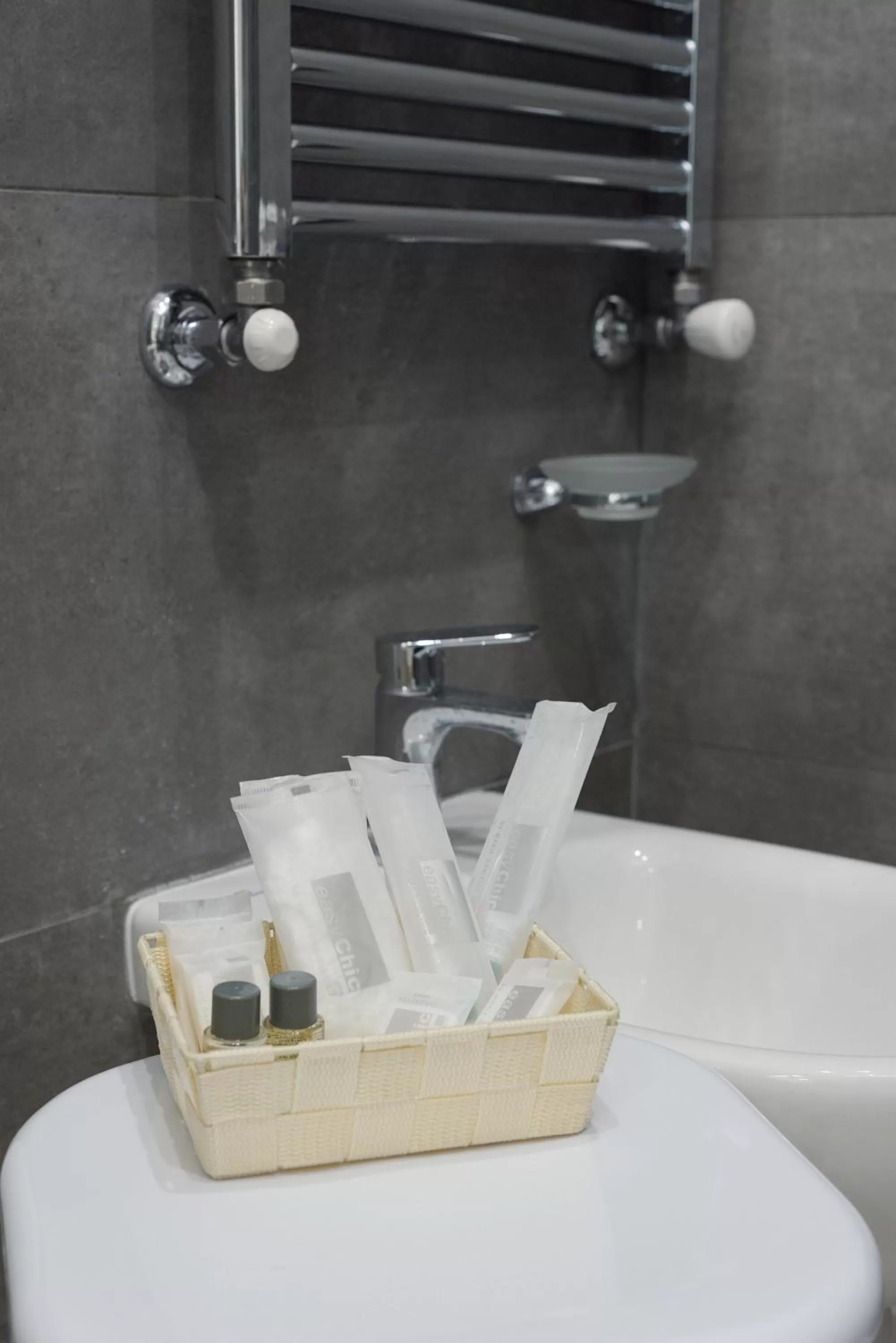 Bathroom in Toledo in