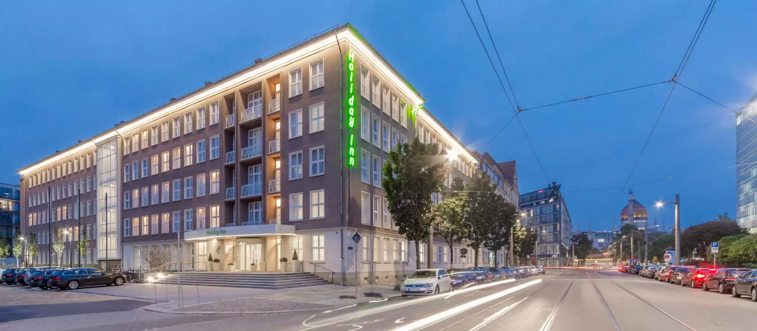 Property building in Holiday Inn Dresden - Am Zwinger, an IHG Hotel