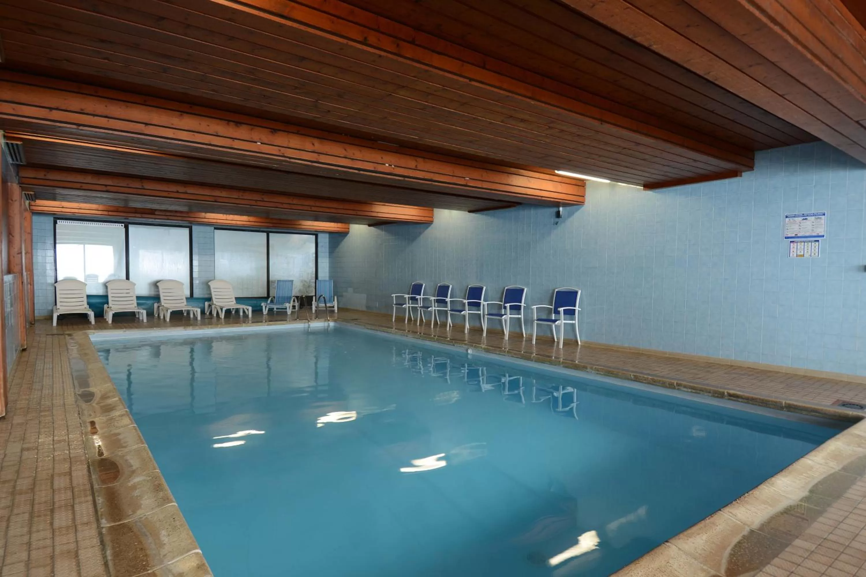 Swimming Pool in Odalys Chalet Alpina