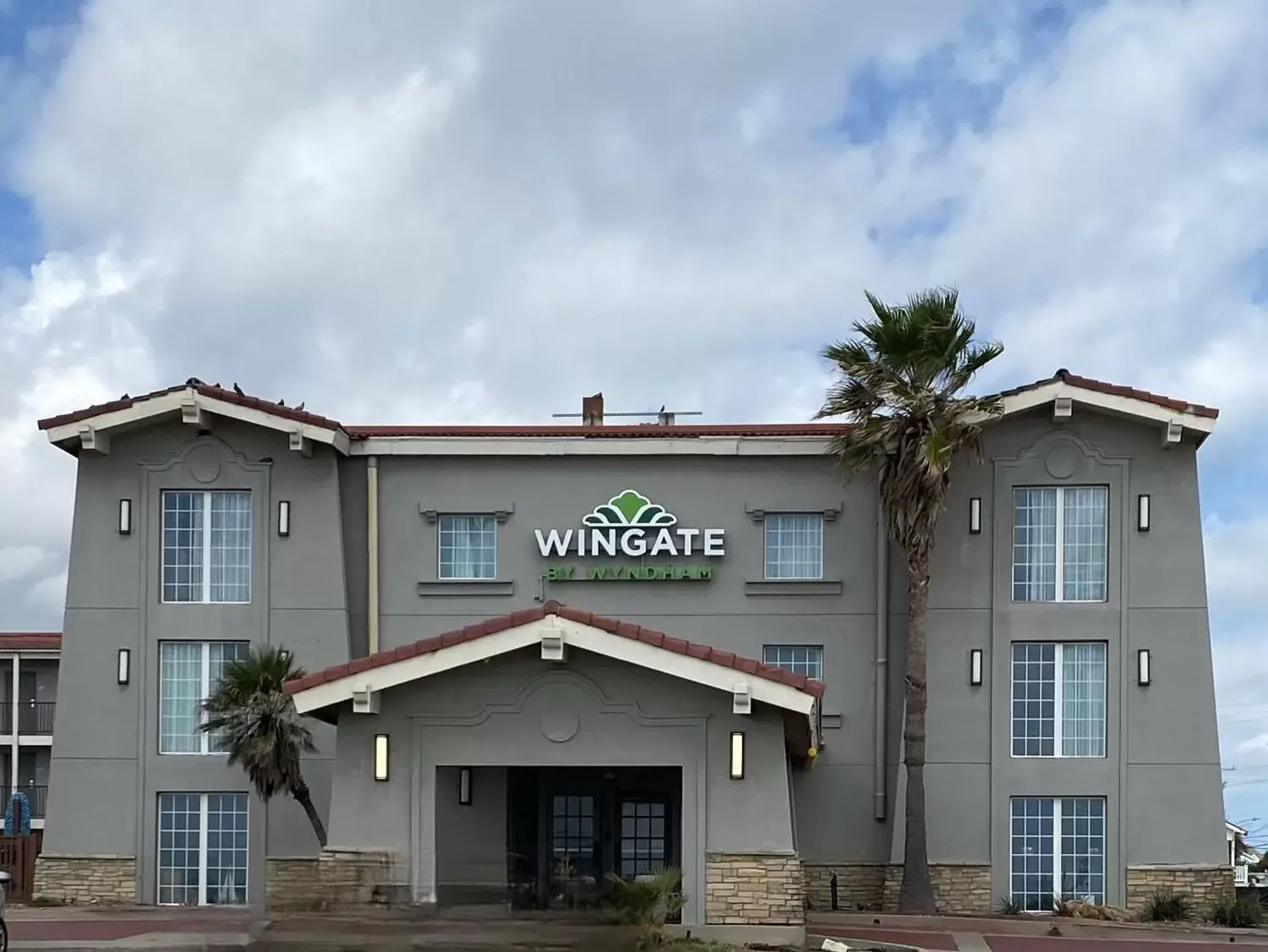 Property Building in Wingate by Wyndham Galveston East Beach