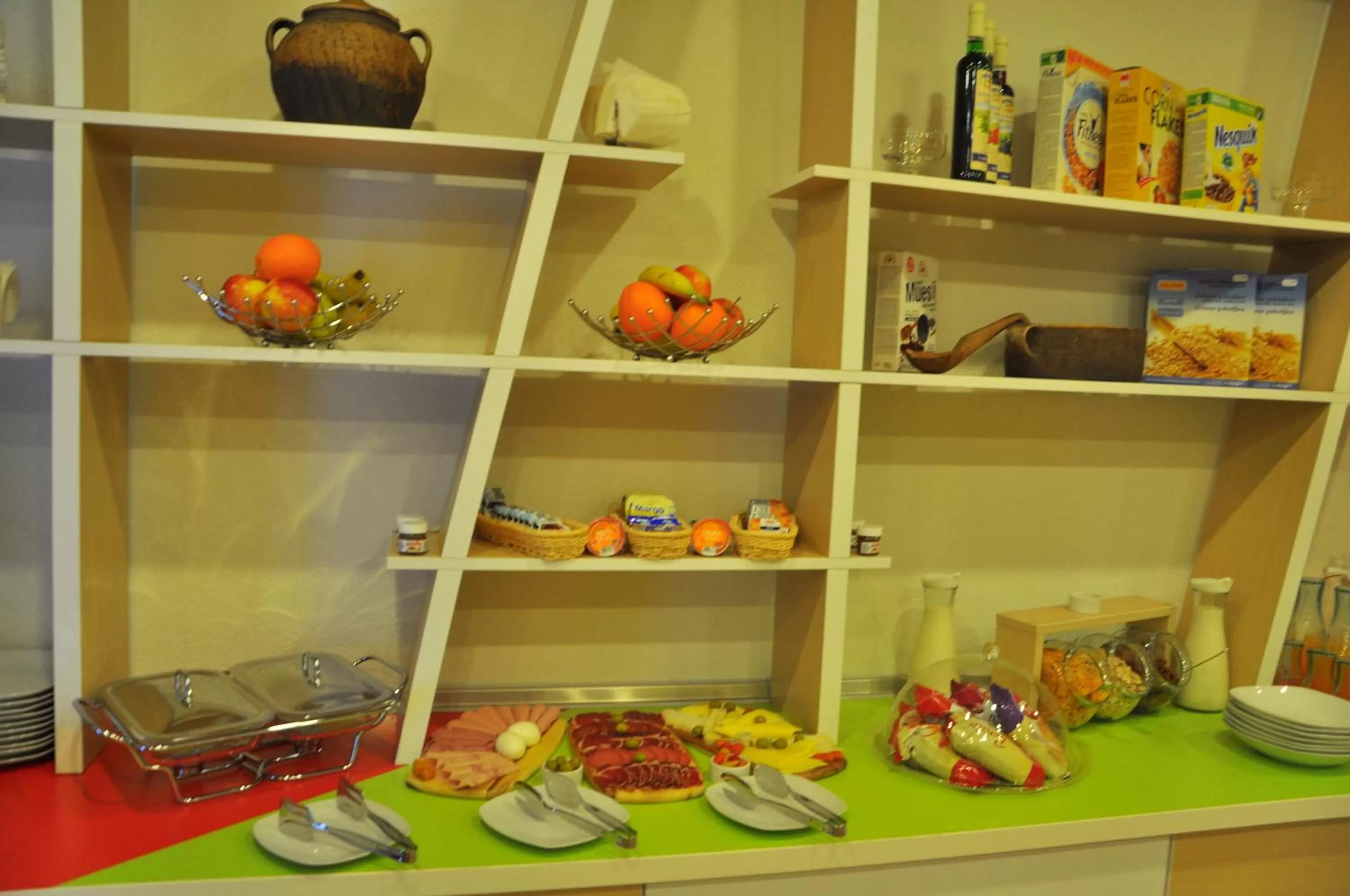 Coffee/tea facilities in Hotel Noble