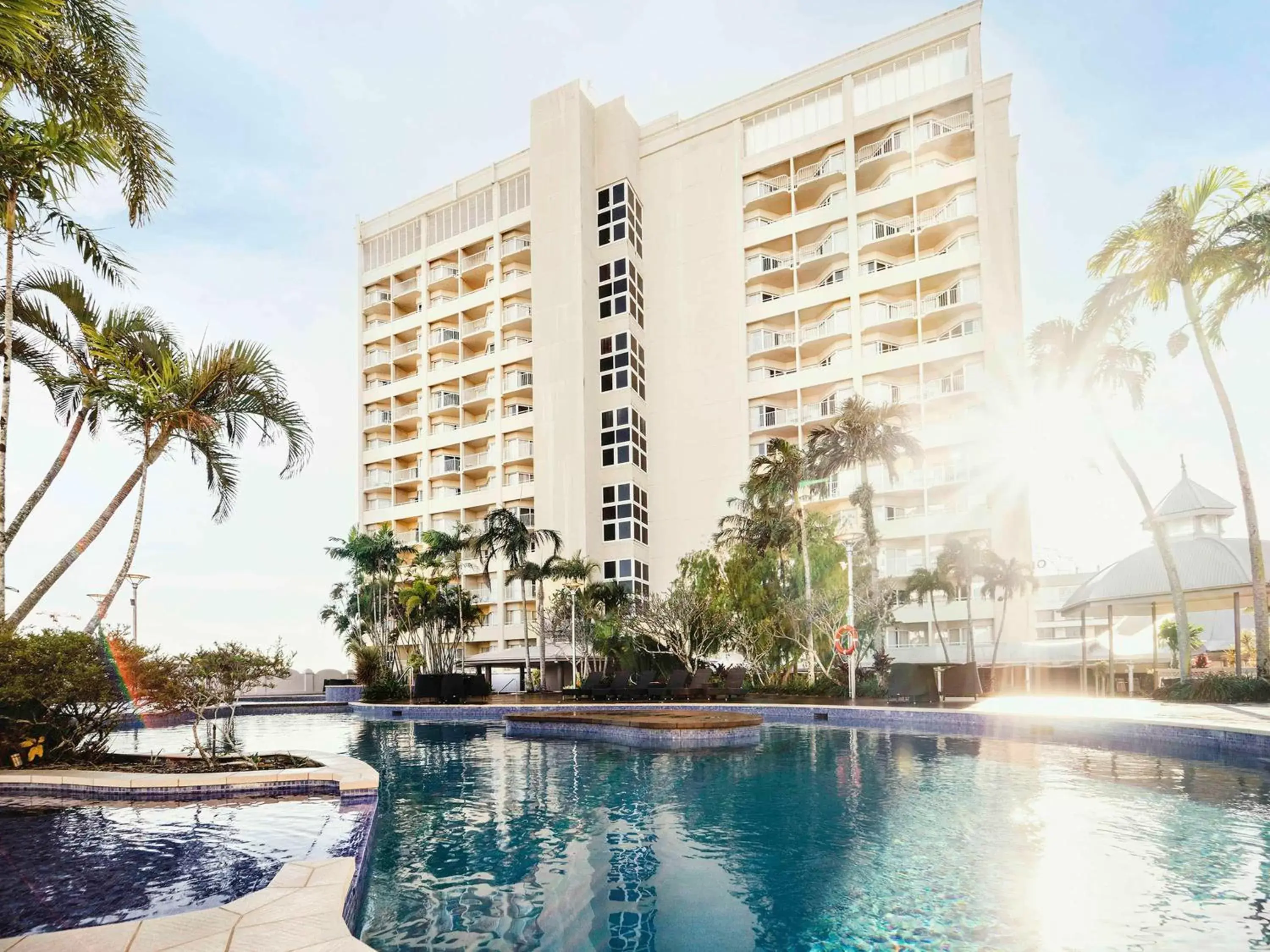 Pool view, Swimming Pool in Pullman Cairns International