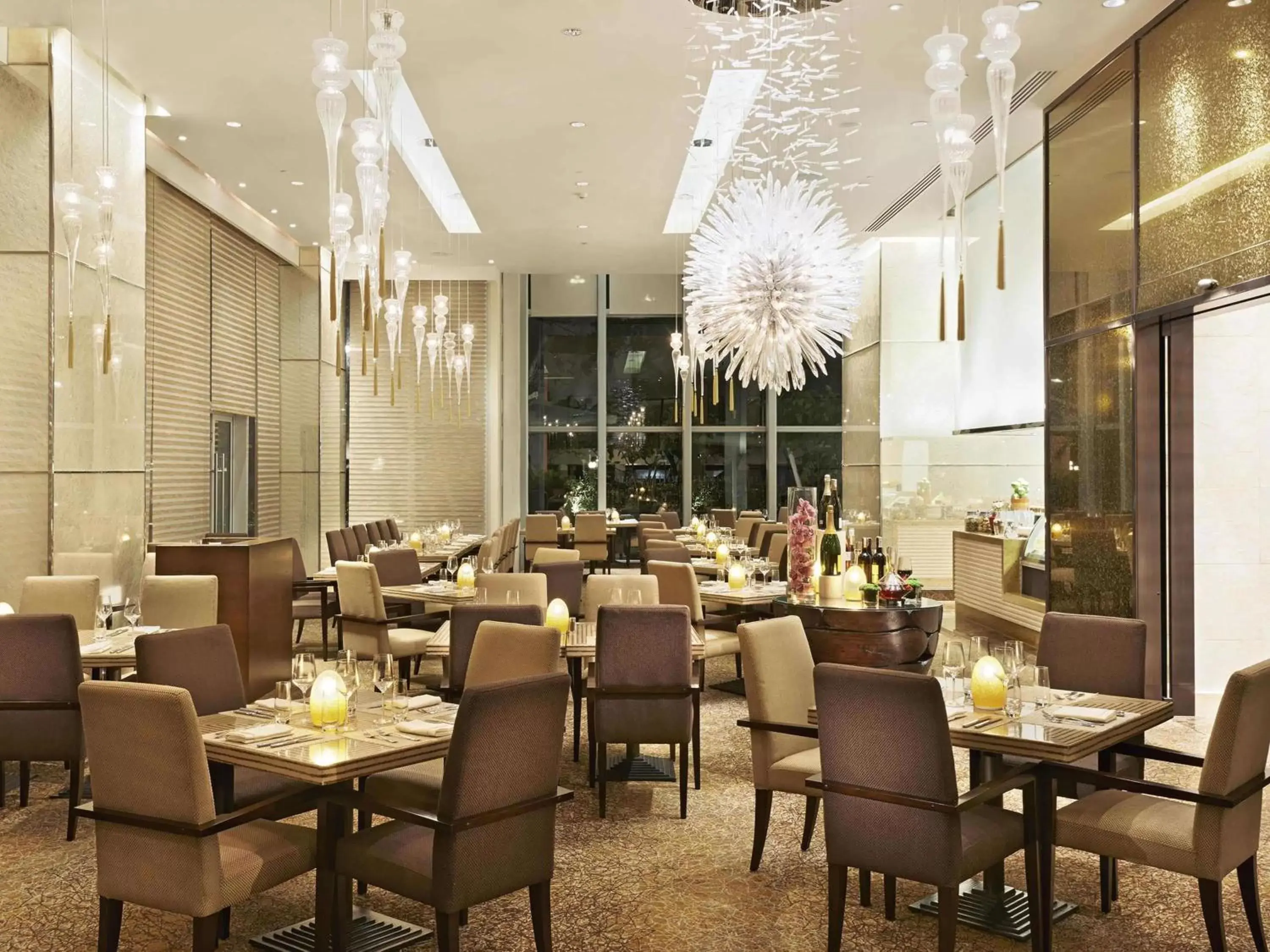 Restaurant/Places to Eat in Fairmont Makati