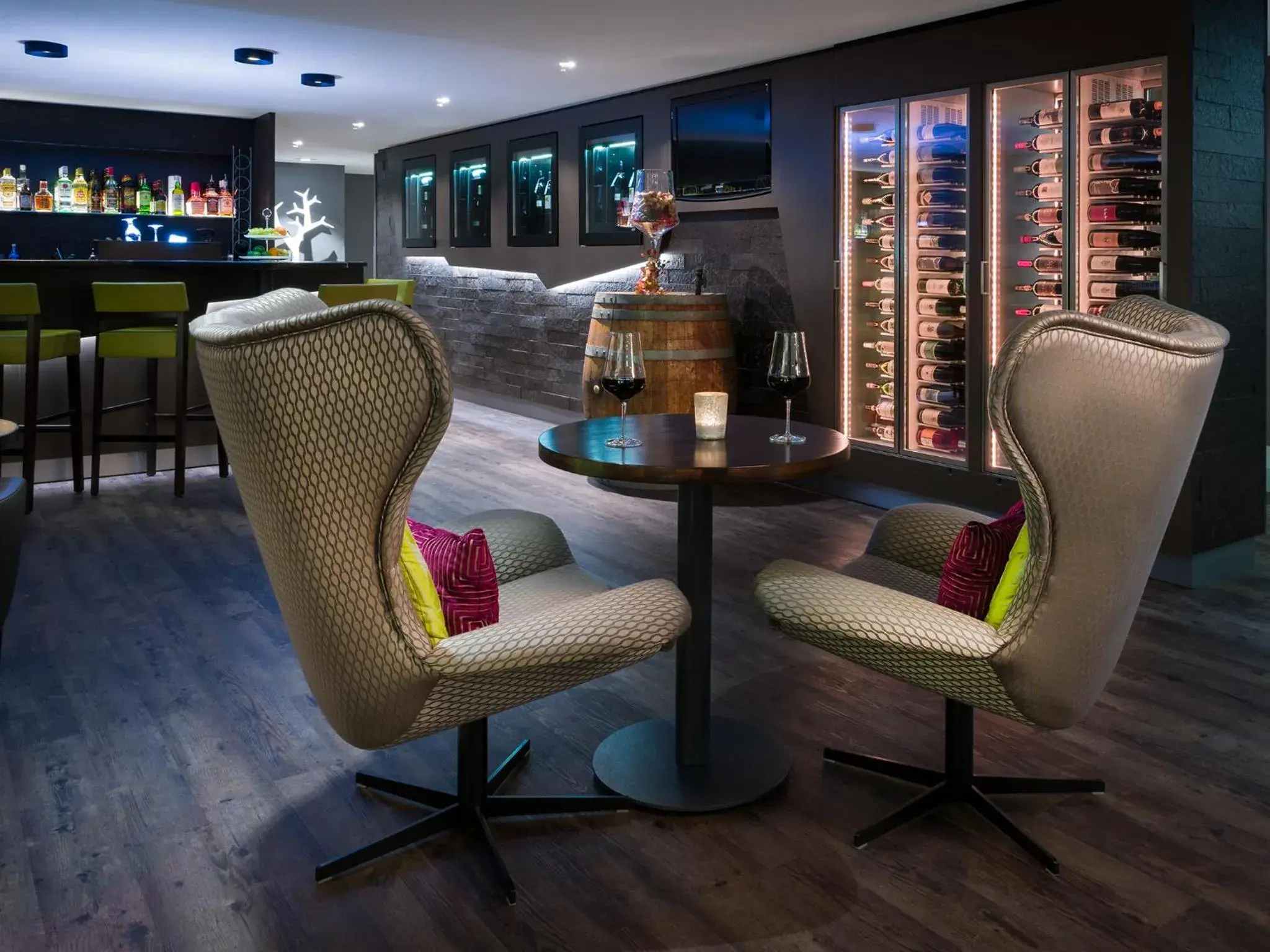 Lounge or bar, Lounge/Bar in SI-SUITES