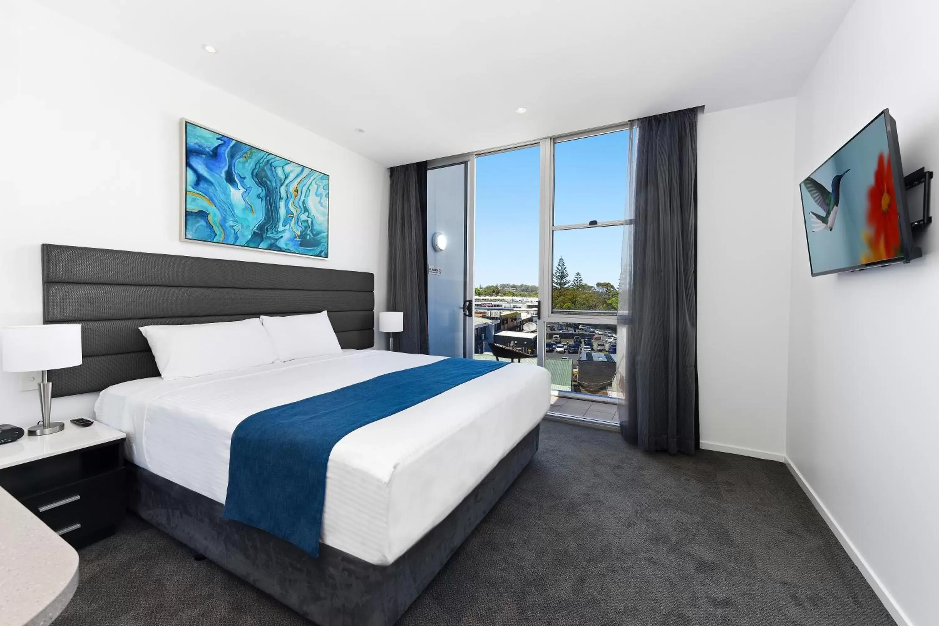 Bed in Mantra Quayside Port Macquarie