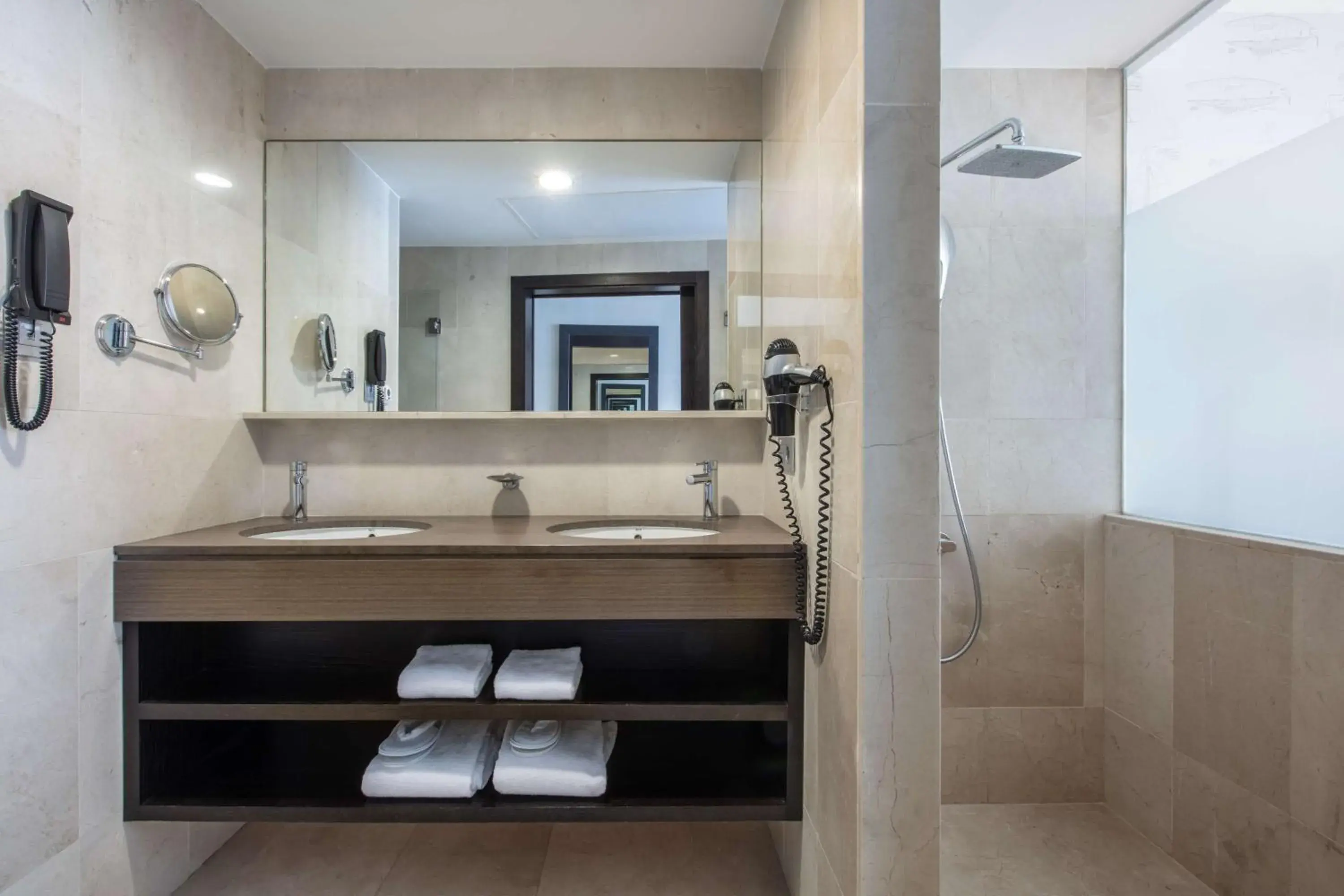 Shower, Bathroom in Radisson Blu Resort Gran Canaria