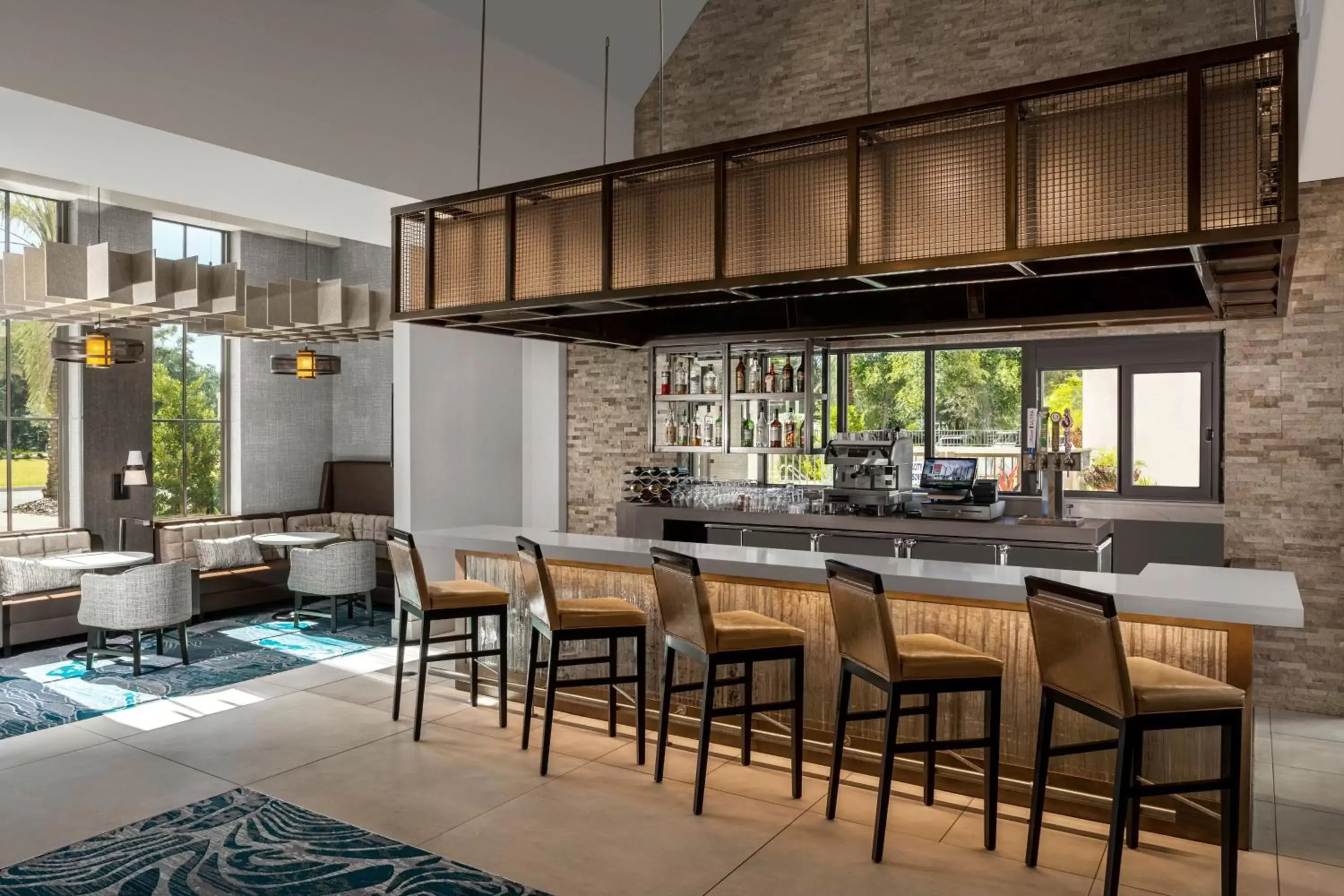 Restaurant/places to eat, Lounge/Bar in Residence Inn By Marriott Jacksonville-Mayo Clinic Area