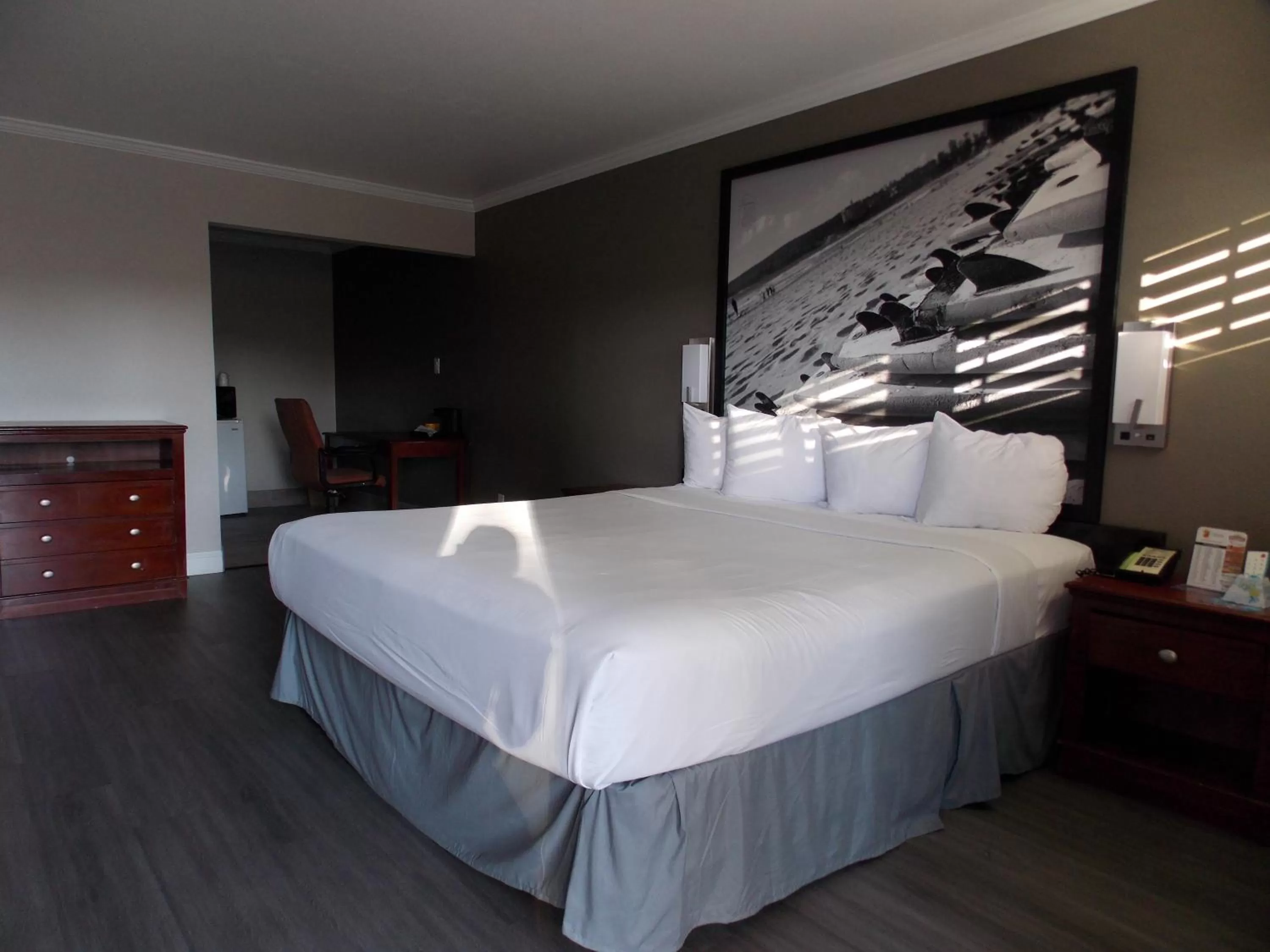 Bed in Super 8 by Wyndham Santa Cruz Beach