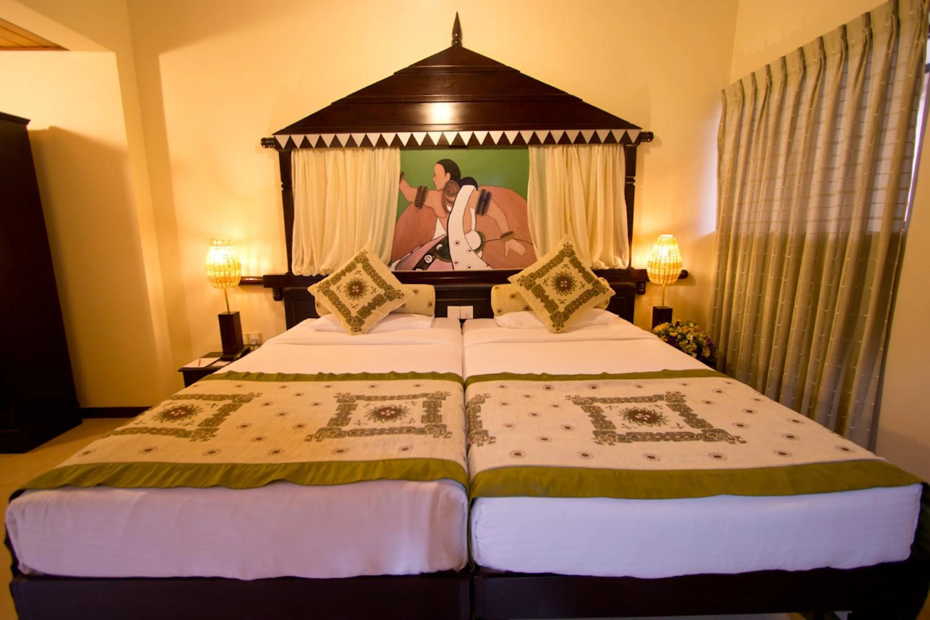 Bed in Randholee Resort & Spa