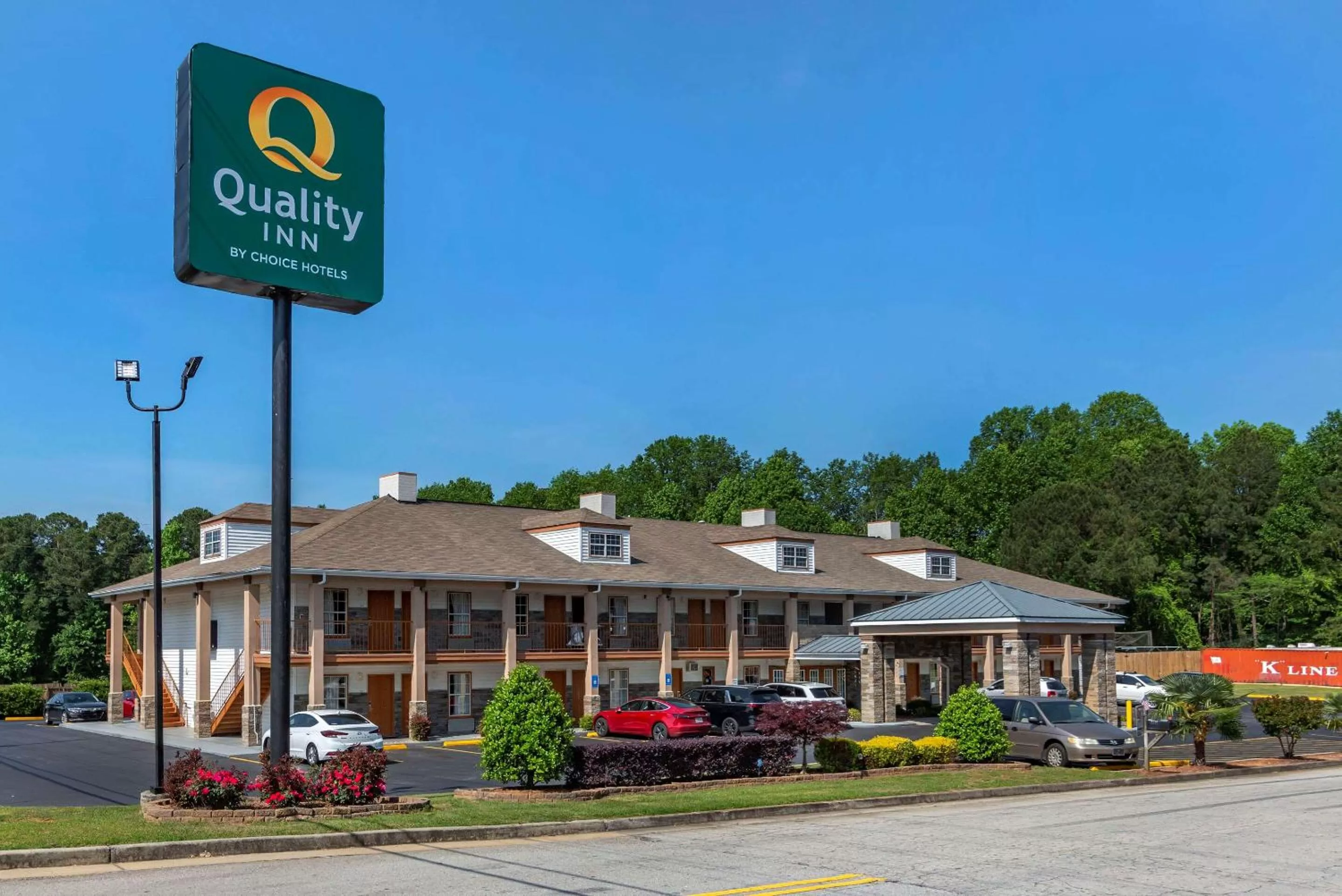 Property building in Quality Inn Covington