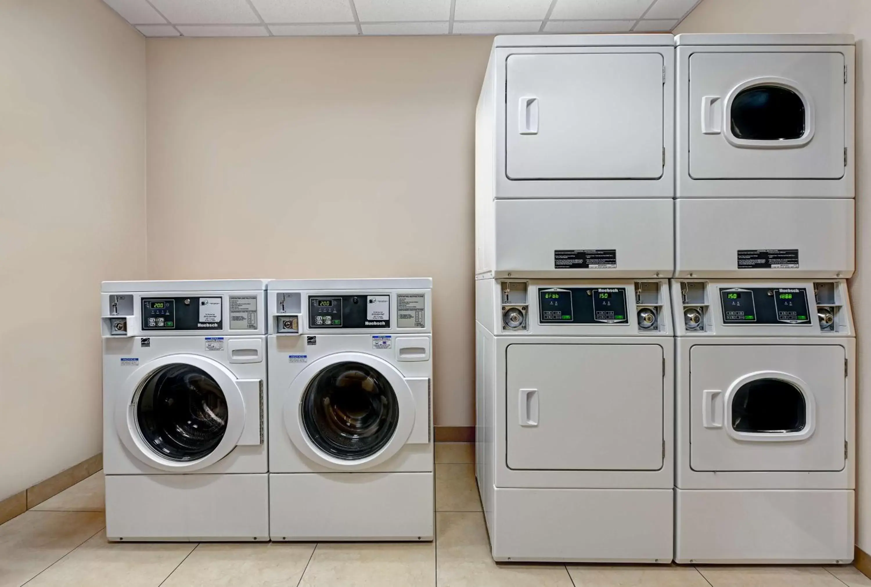 Property building in Hampton Inn Deming Property building in Hampton Inn Deming