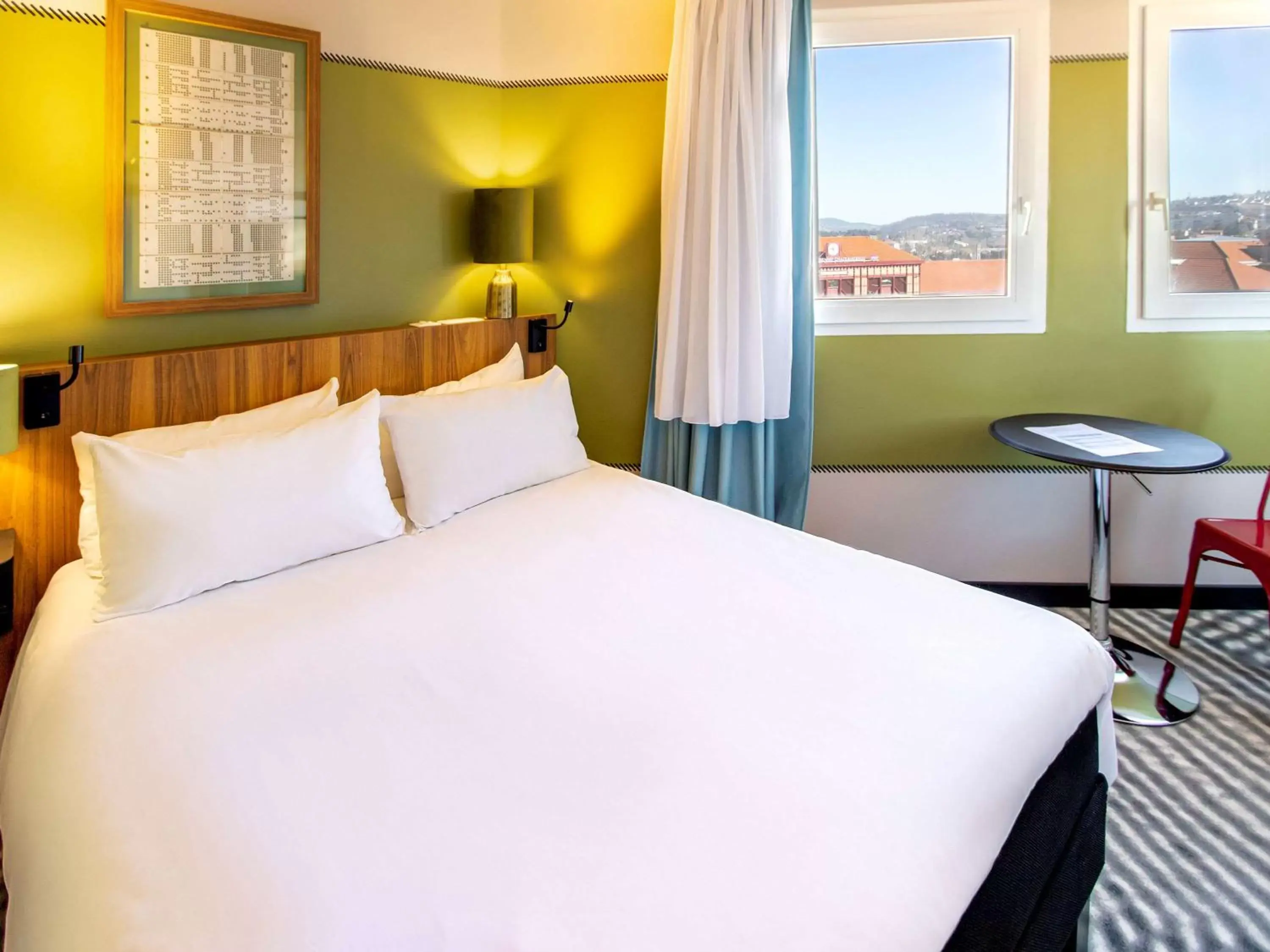 Bedroom, Bed in Ibis Styles St Etienne - Gare Chateaucreux Bedroom, Bed in Ibis Styles St Etienne - Gare Chateaucreux