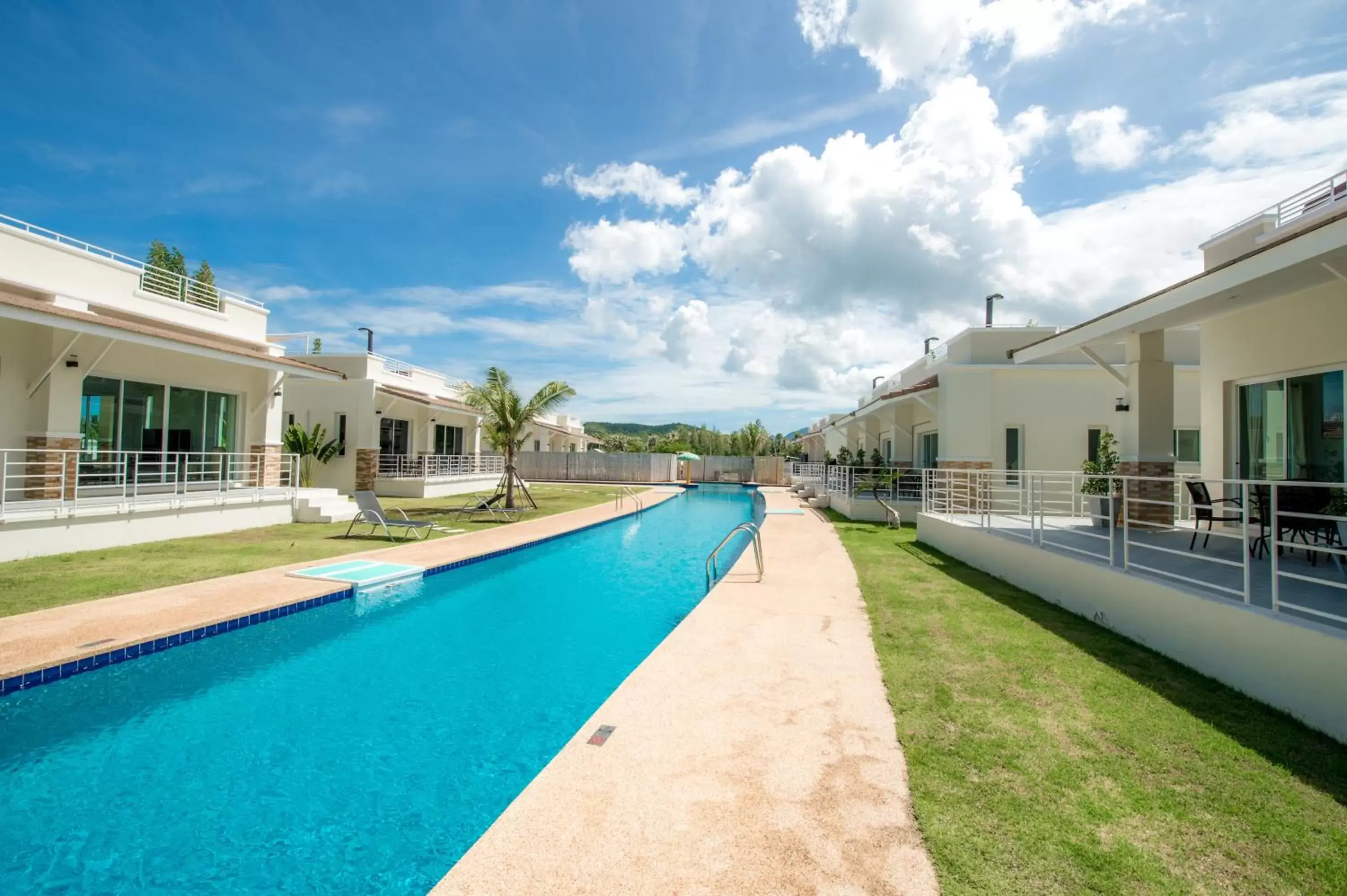 Swimming pool, Property Building in Oriental Beach Pearl Resort