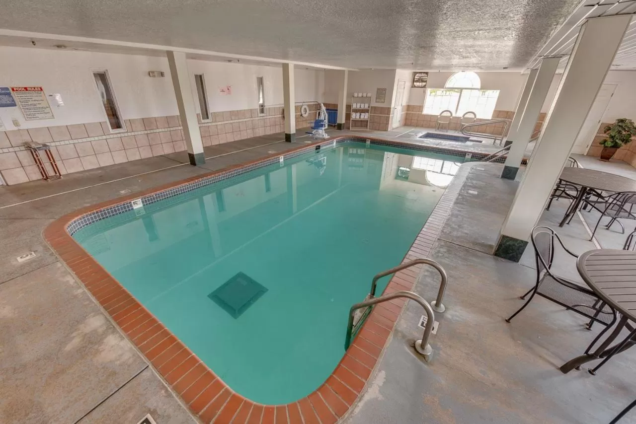 Swimming pool in Microtel Inn & Suites by Wyndham Oklahoma City Airport