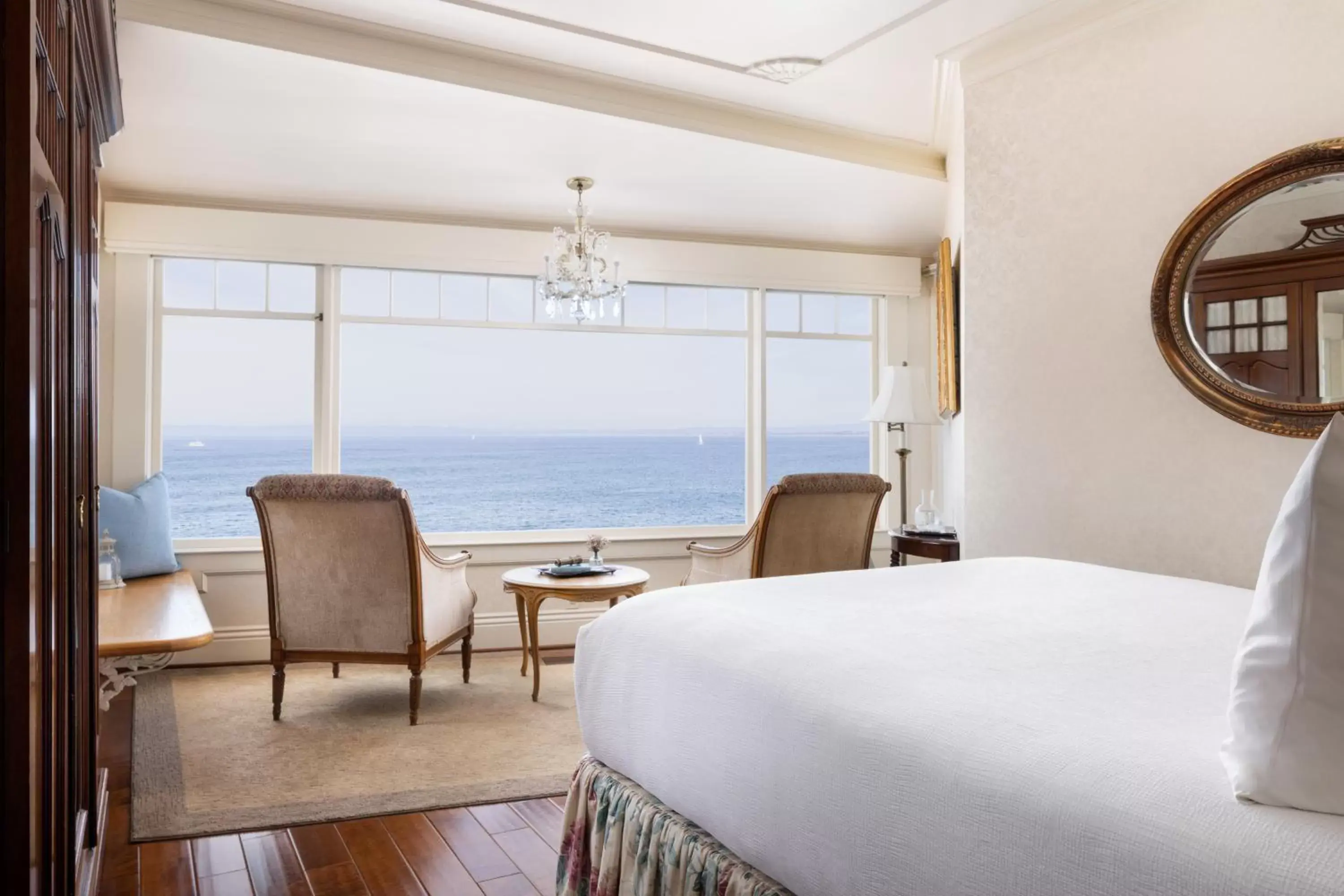 Bed, Sea View in Seven Gables Inn on Monterey Bay, A Kirkwood Collection Hotel