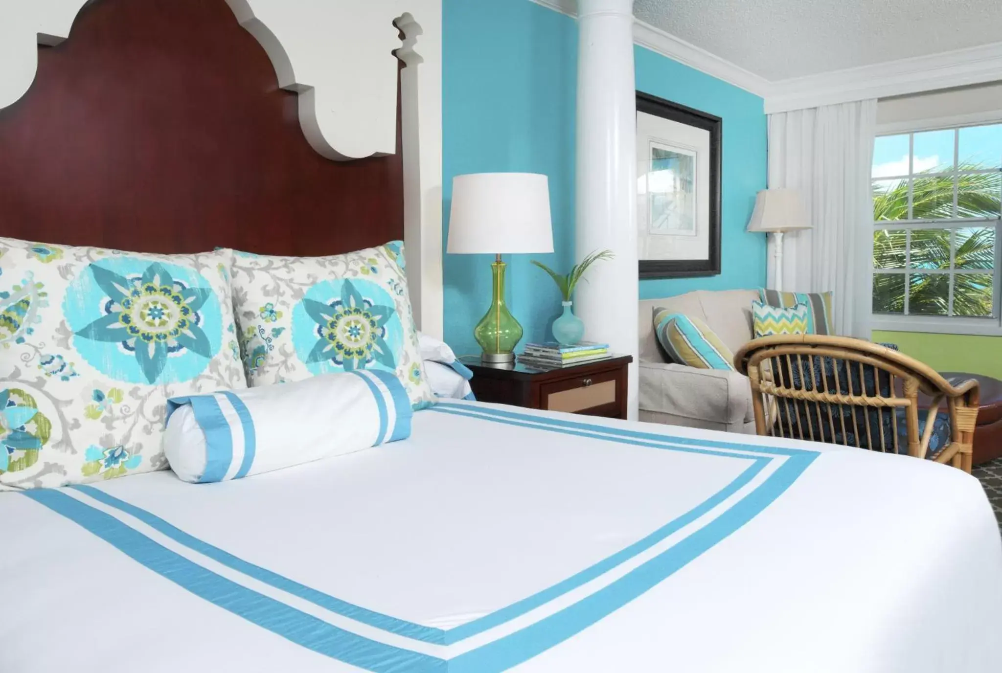 Bed in Ocean Key Resort & Spa, a Noble House Resort