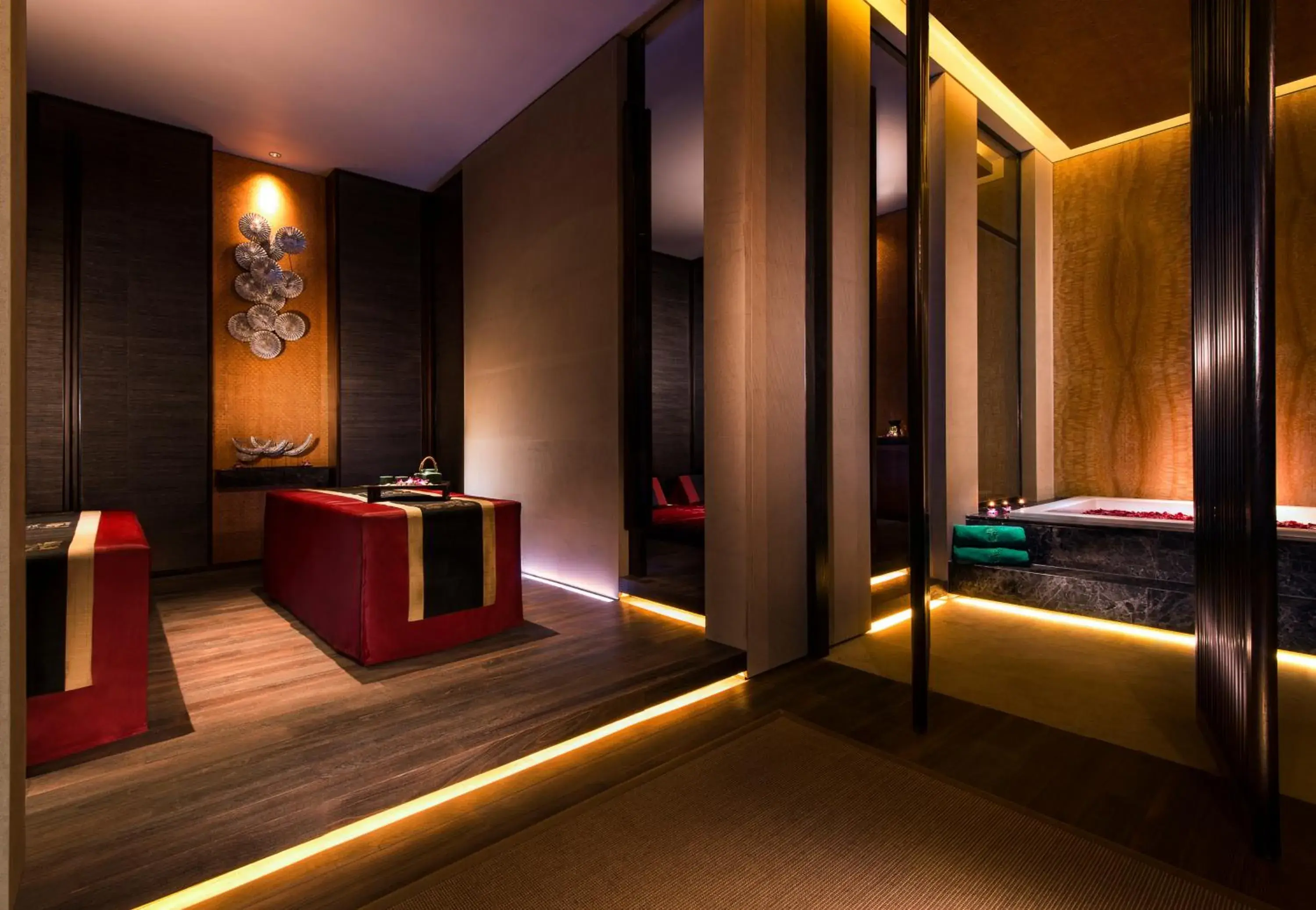 Spa and wellness centre/facilities, Bed in Banyantree Shanghai On the Bund - Tales rooftop bar boasts a jaw-dropping panoramic vista Spa and wellness centre/facilities, Bed in Banyantree Shanghai On the Bund - Tales rooftop bar boasts a jaw-dropping panoramic vista