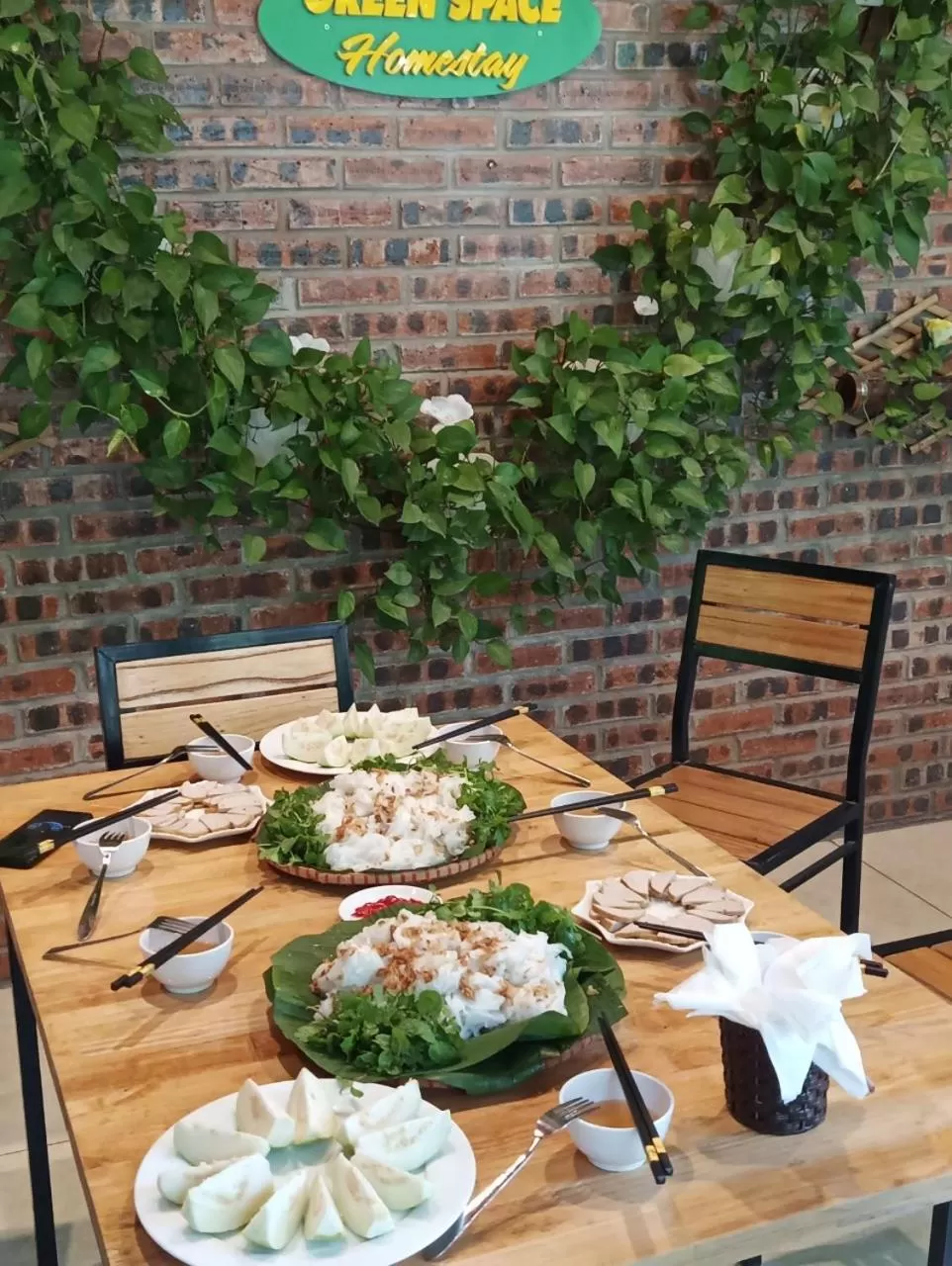 Breakfast in Green Space Homestay