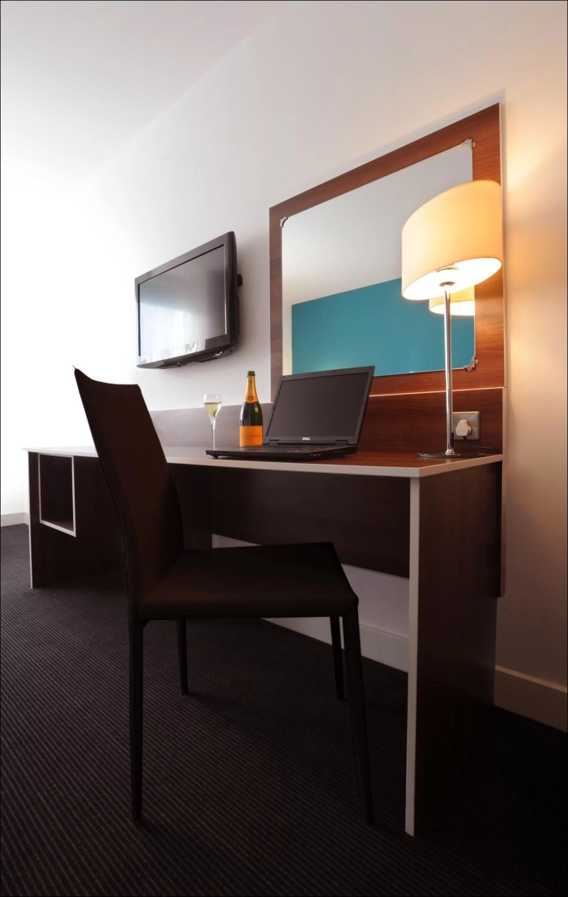 TV and multimedia in Heeton Concept Hotel - City Centre Liverpool